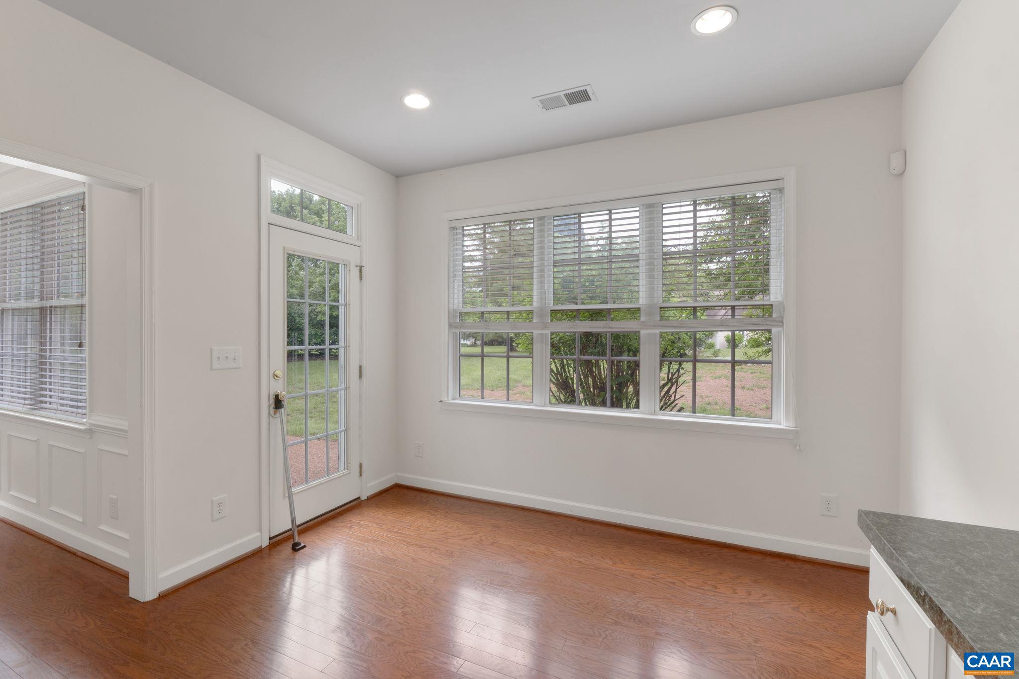 DUNLORA - Residential