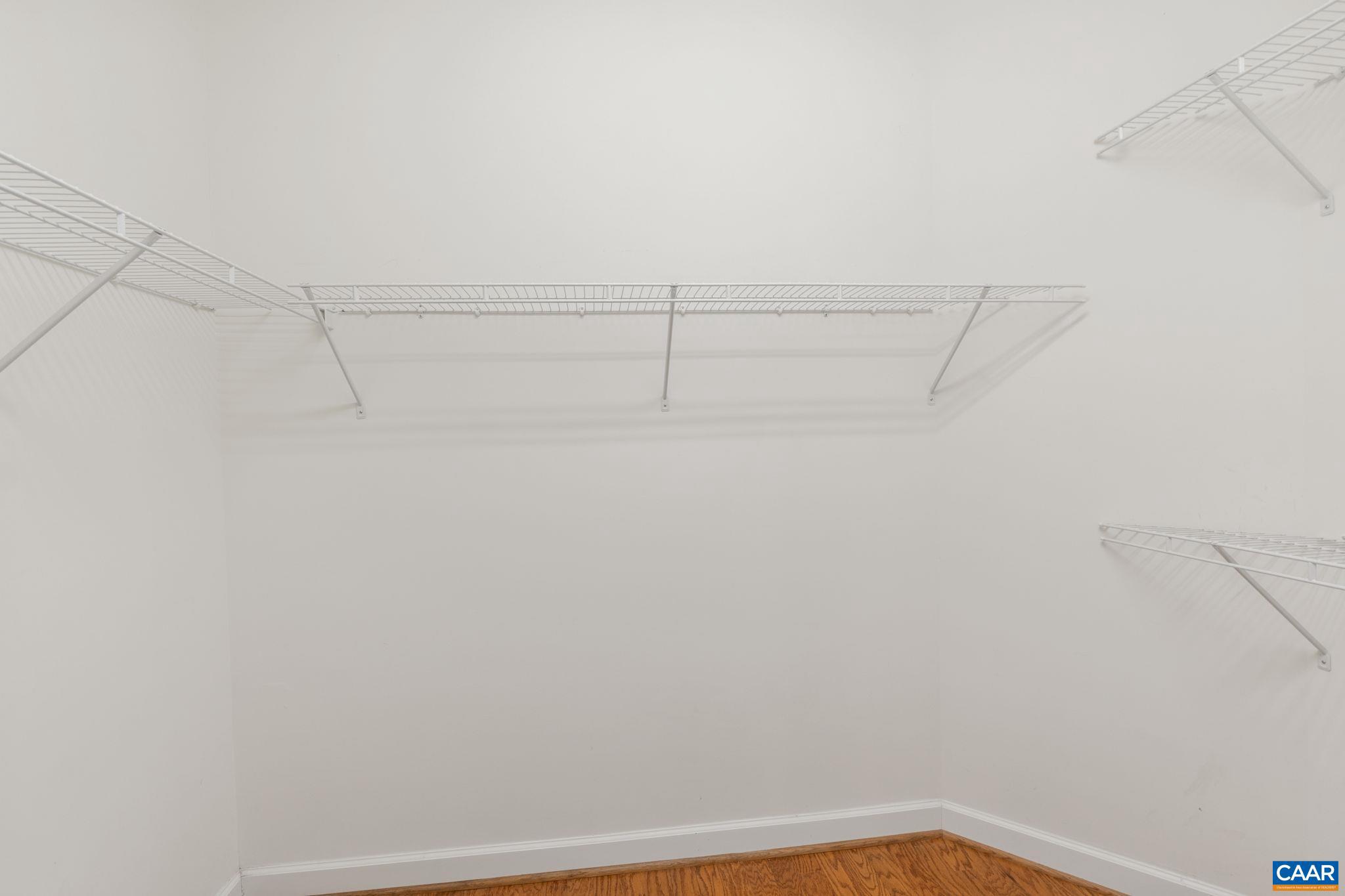 DUNLORA - Residential