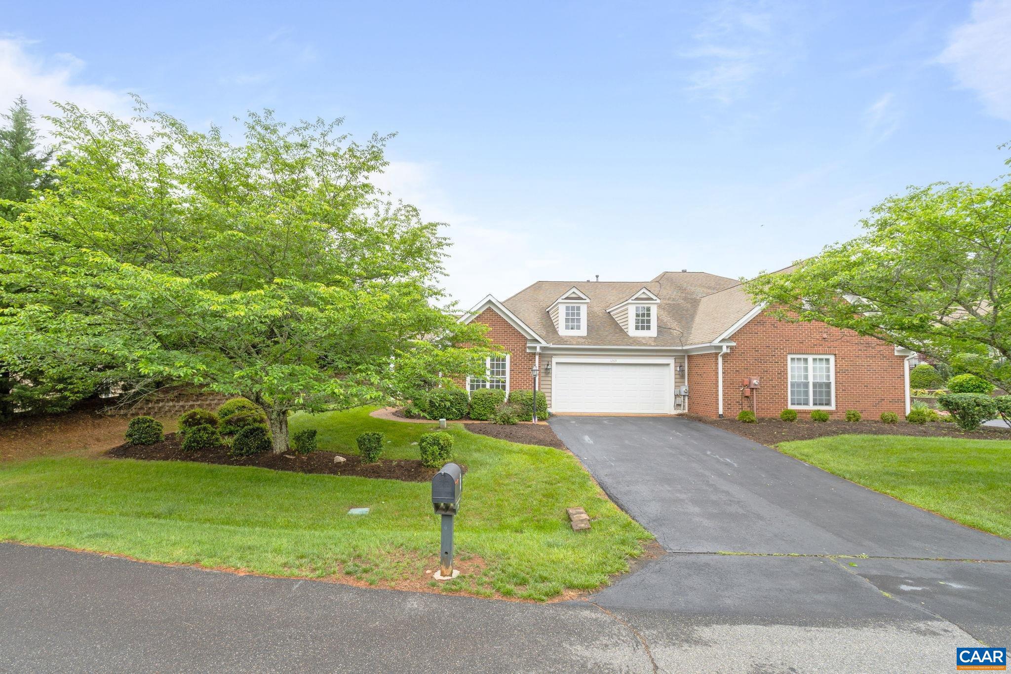 DUNLORA - Residential