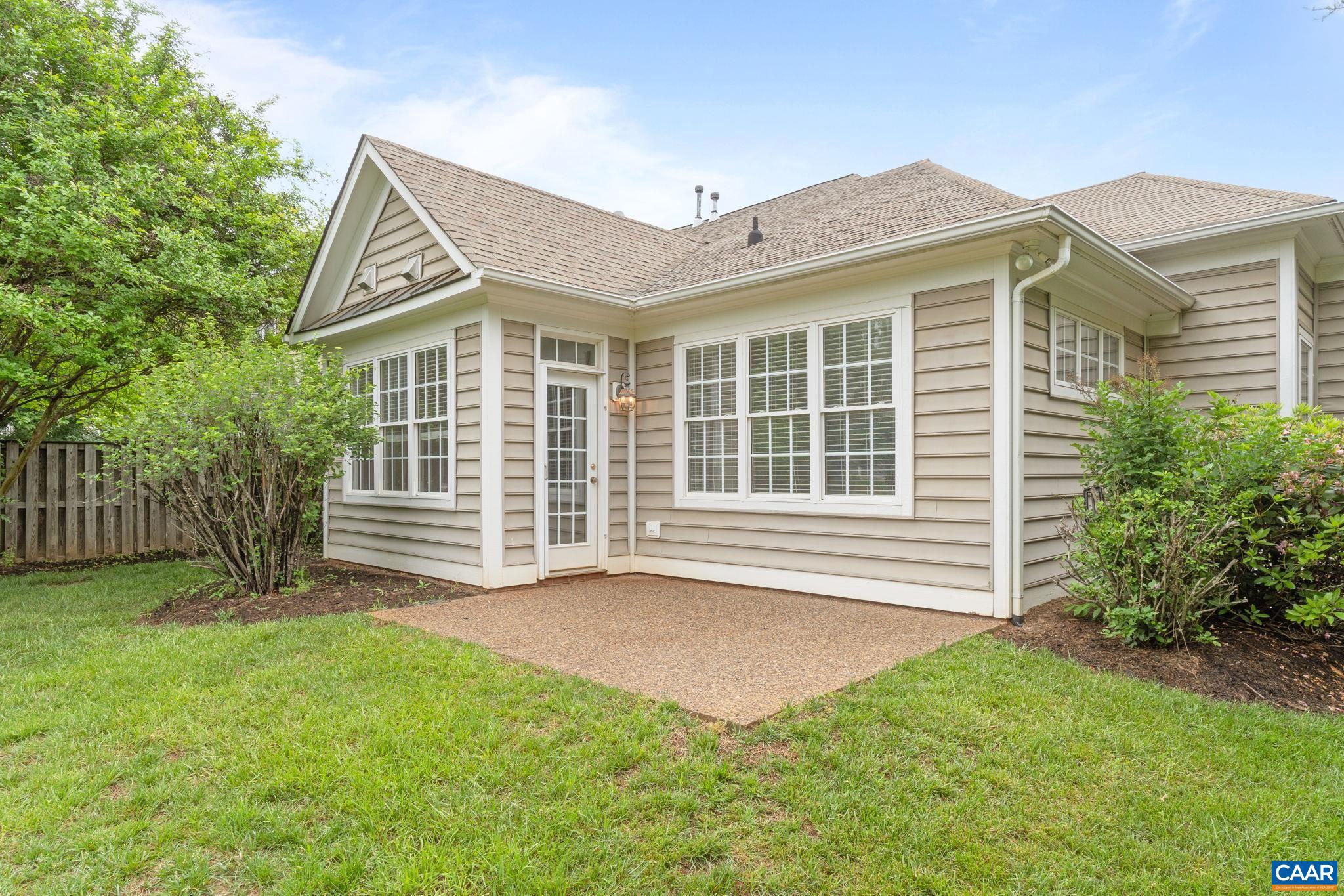 DUNLORA - Residential