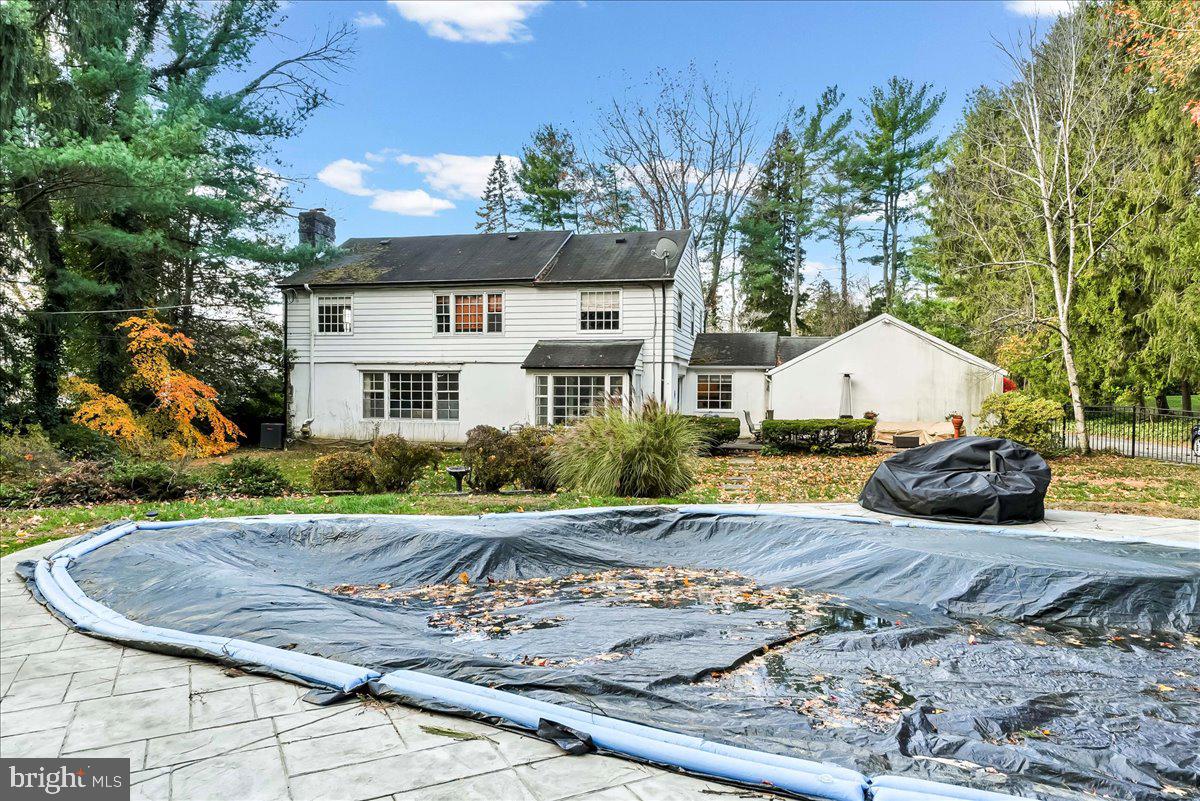 ROLLING MEADOW EST - Residential