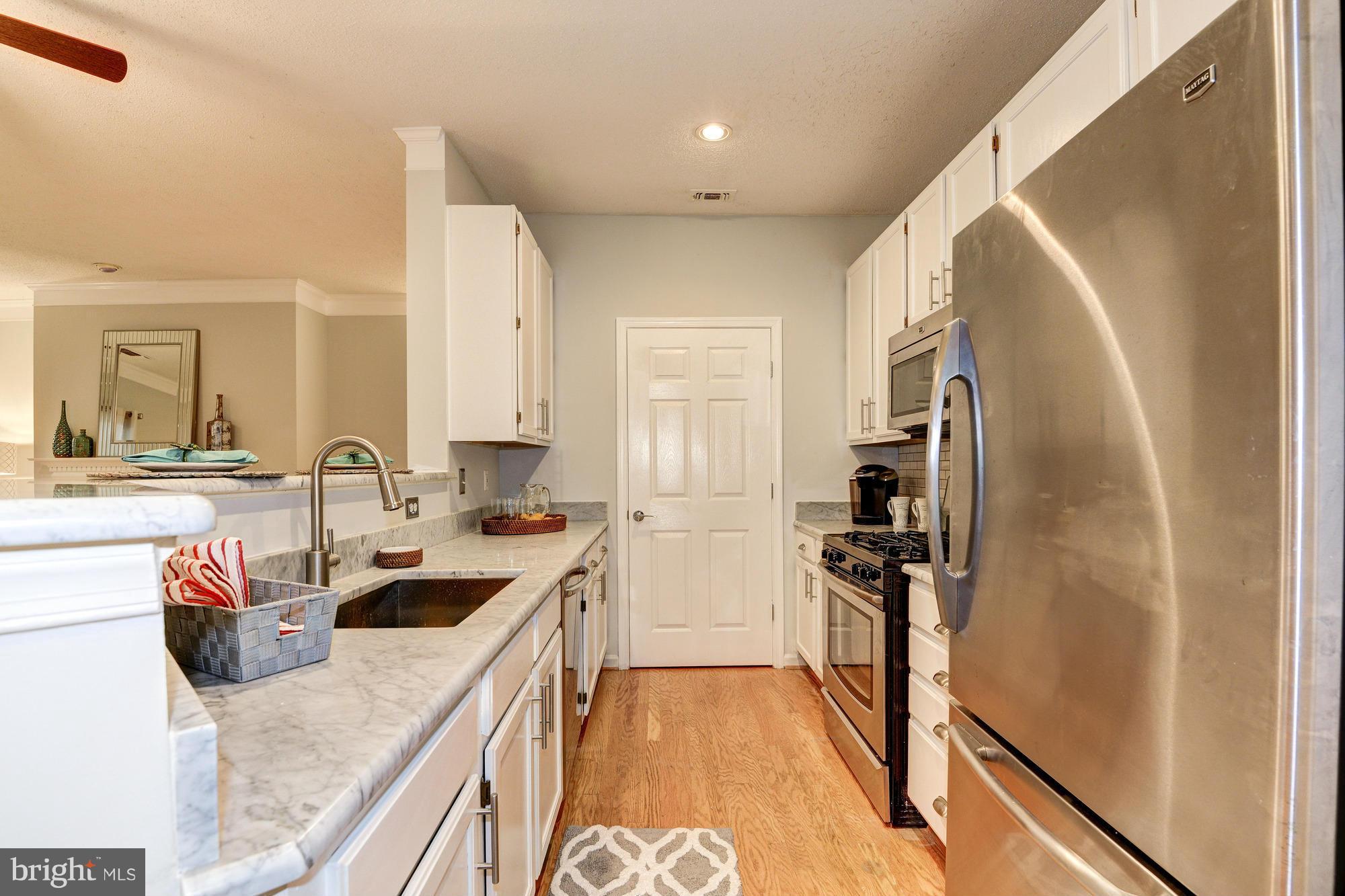 EDGEWATER AT TOWN CENTER - Residential