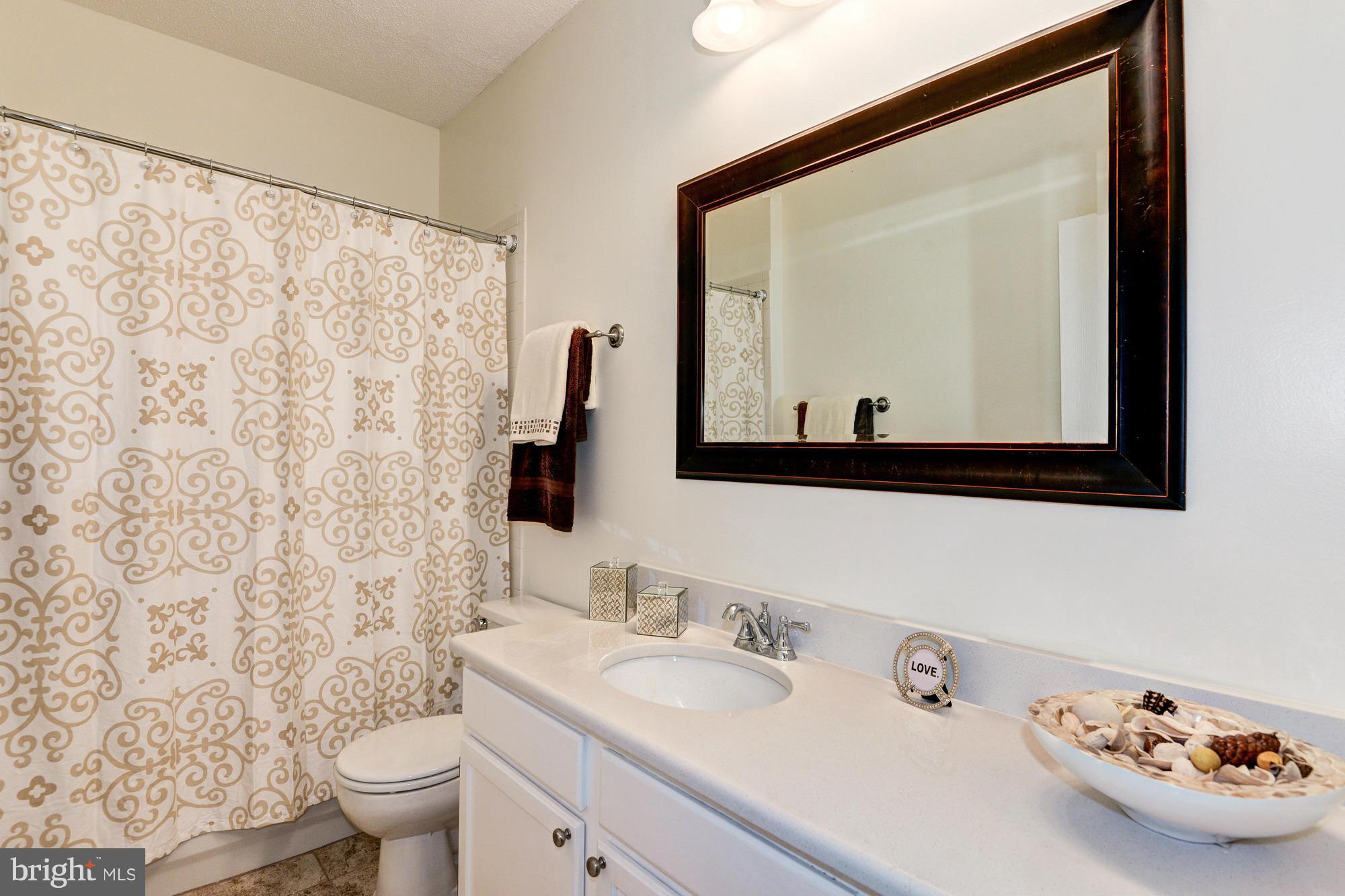 EDGEWATER AT TOWN CENTER - Residential