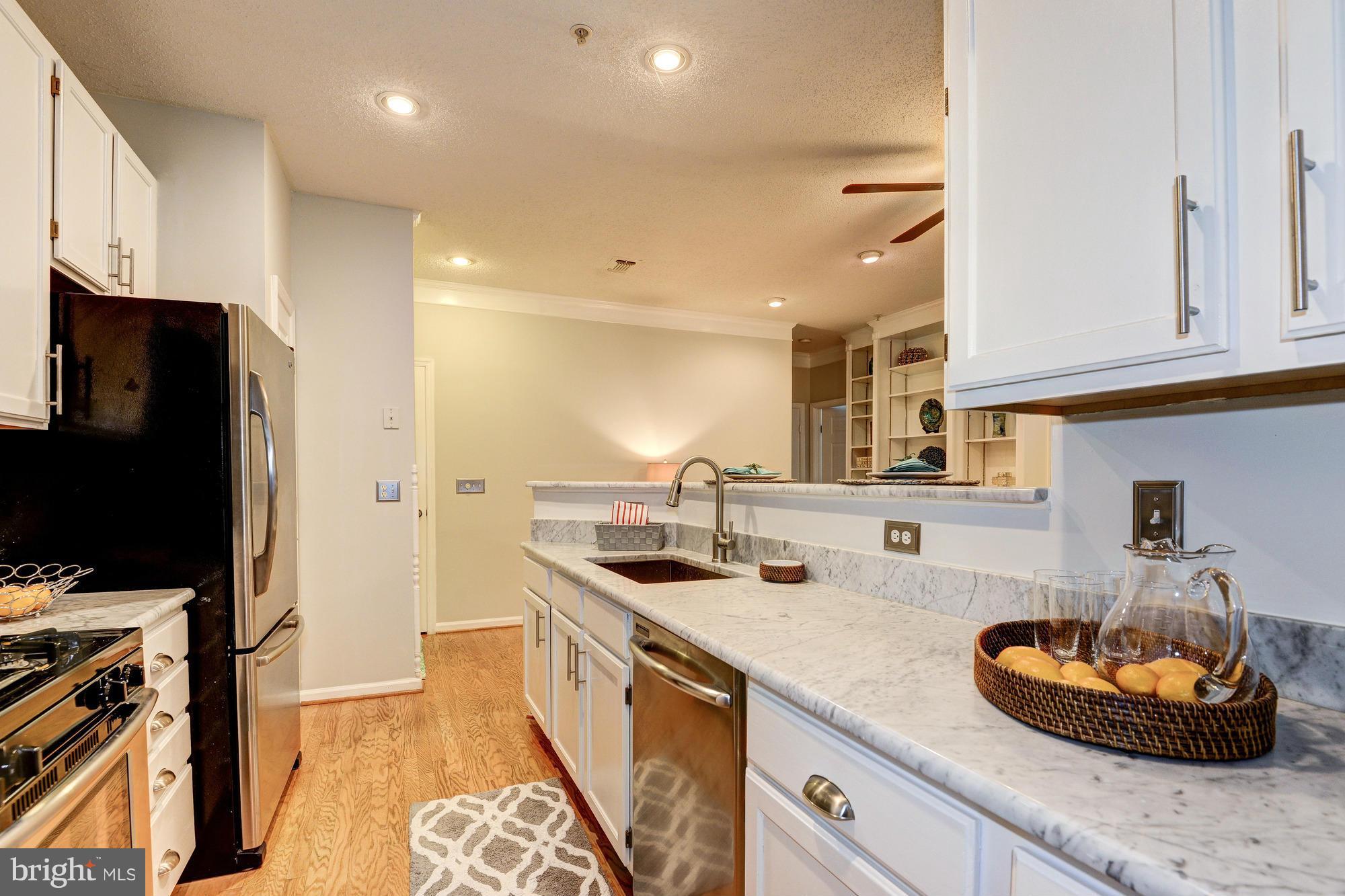 EDGEWATER AT TOWN CENTER - Residential