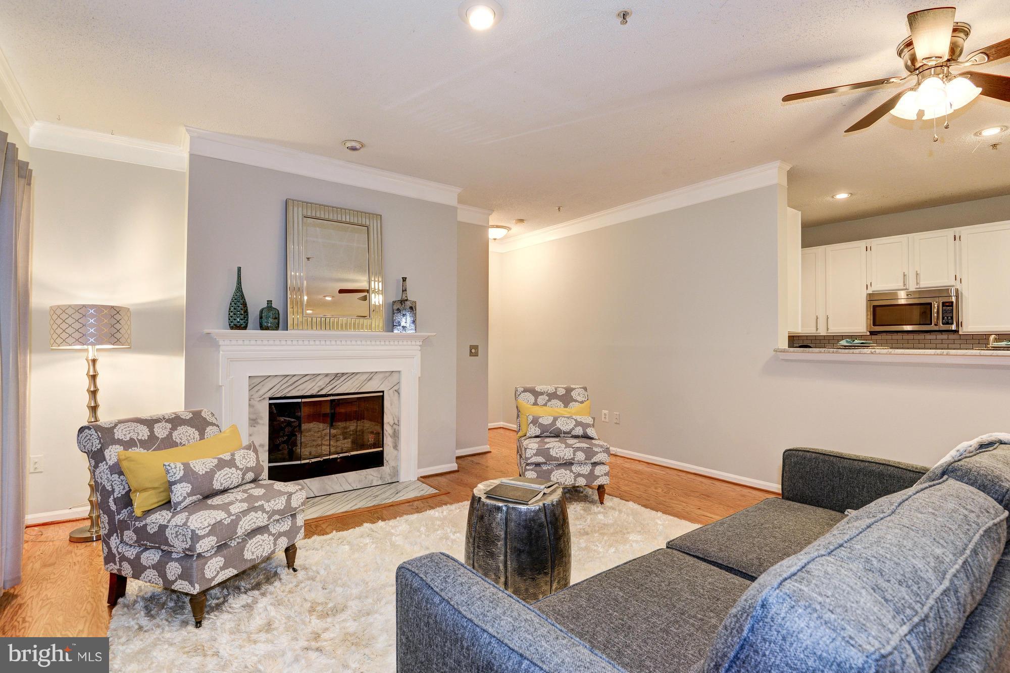 EDGEWATER AT TOWN CENTER - Residential