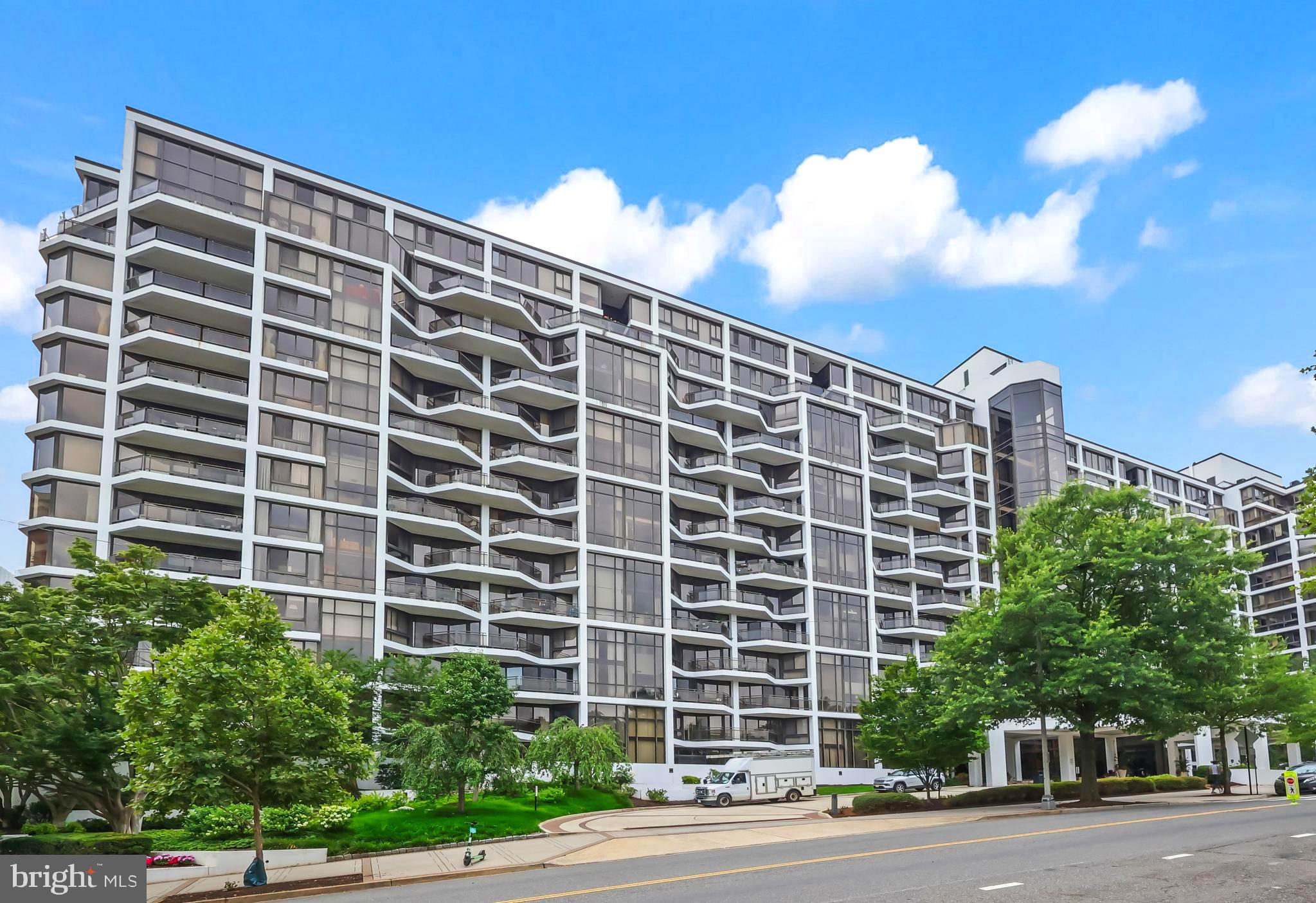 1530 KEY BOULEVARD 920