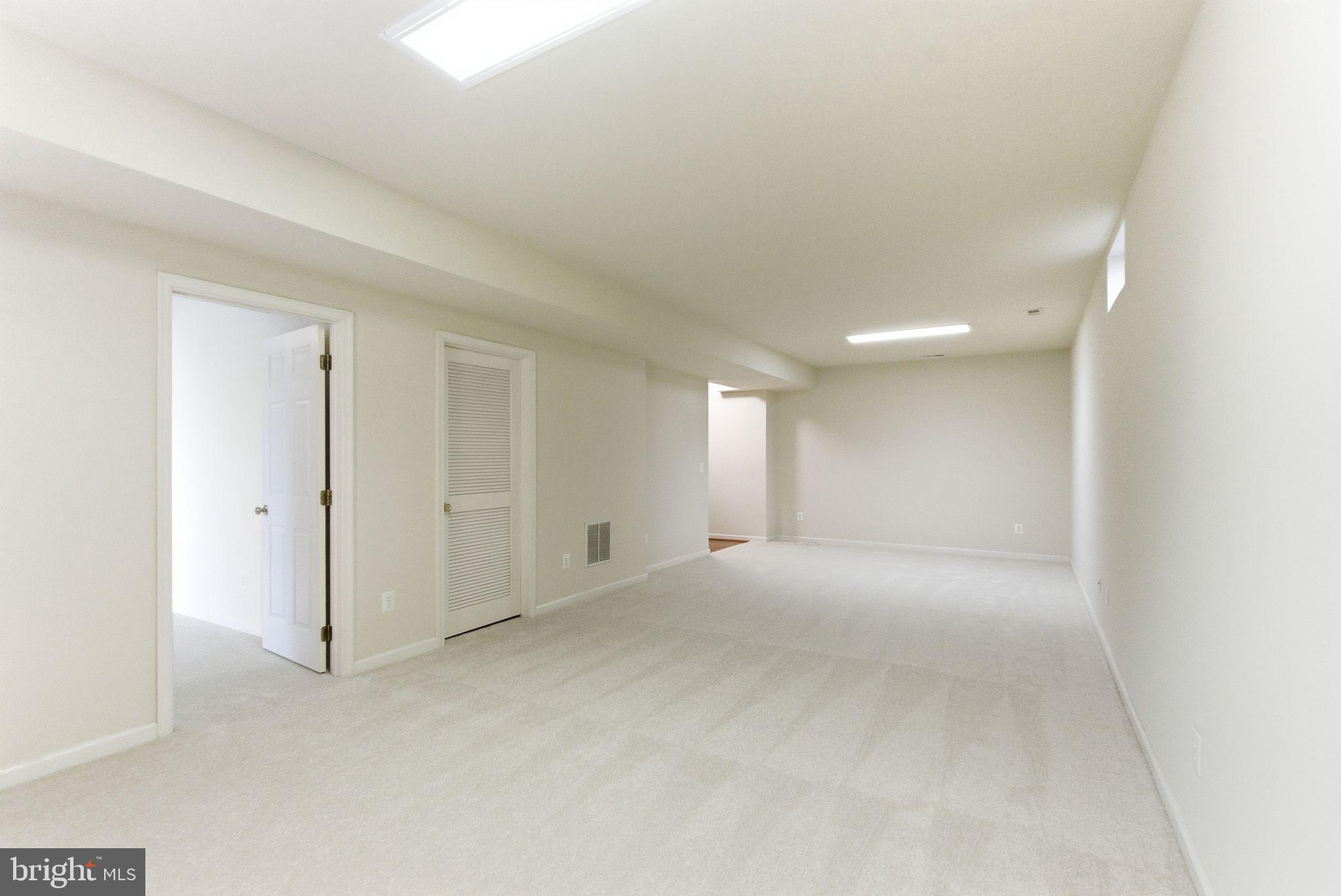 FARMWELL HUNT - Residential