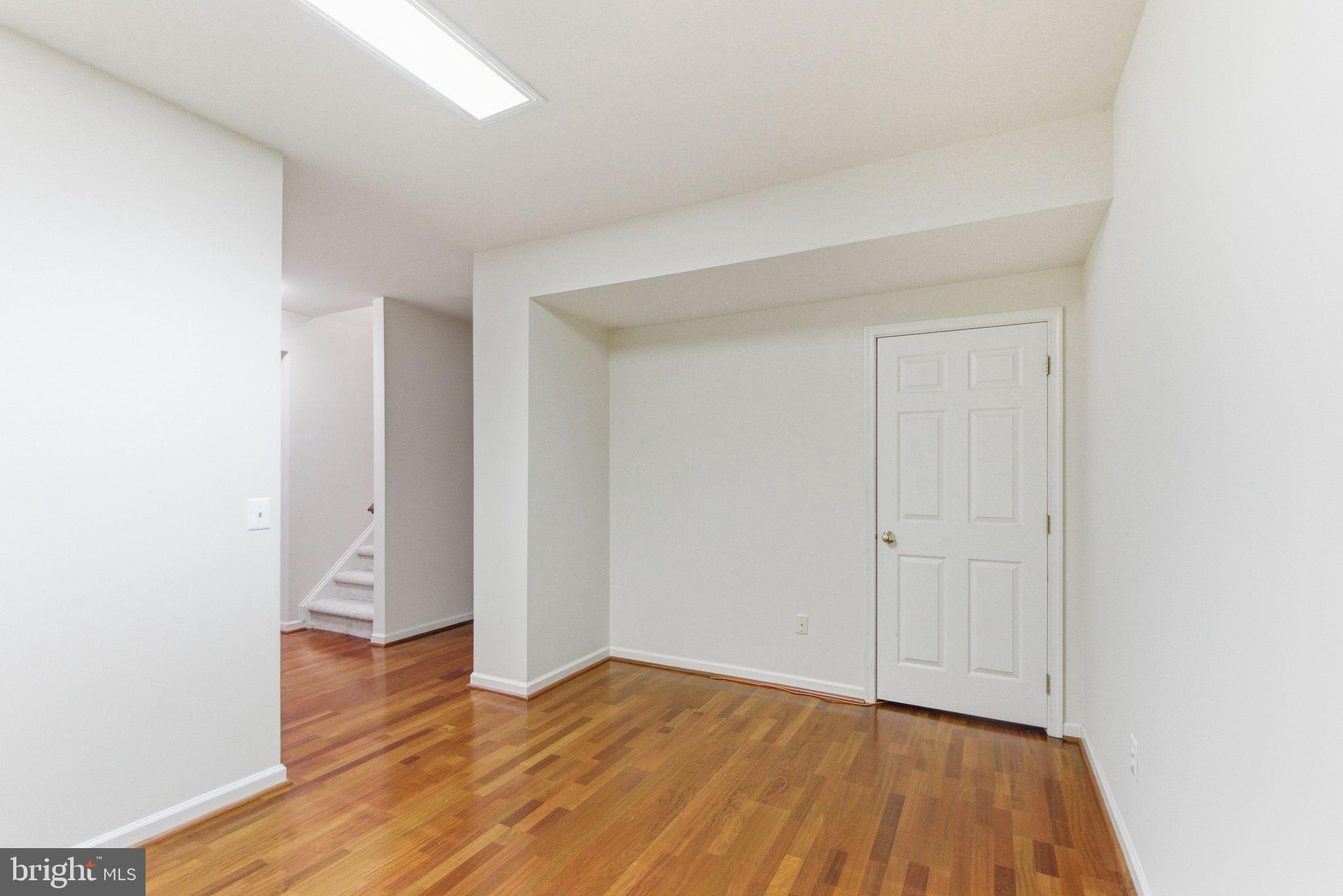 FARMWELL HUNT - Residential