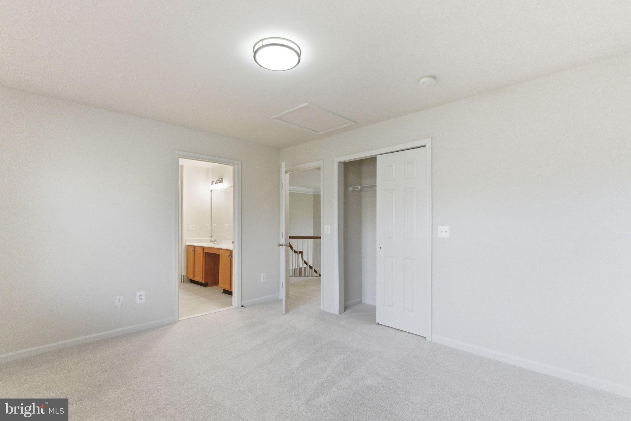 FARMWELL HUNT - Residential