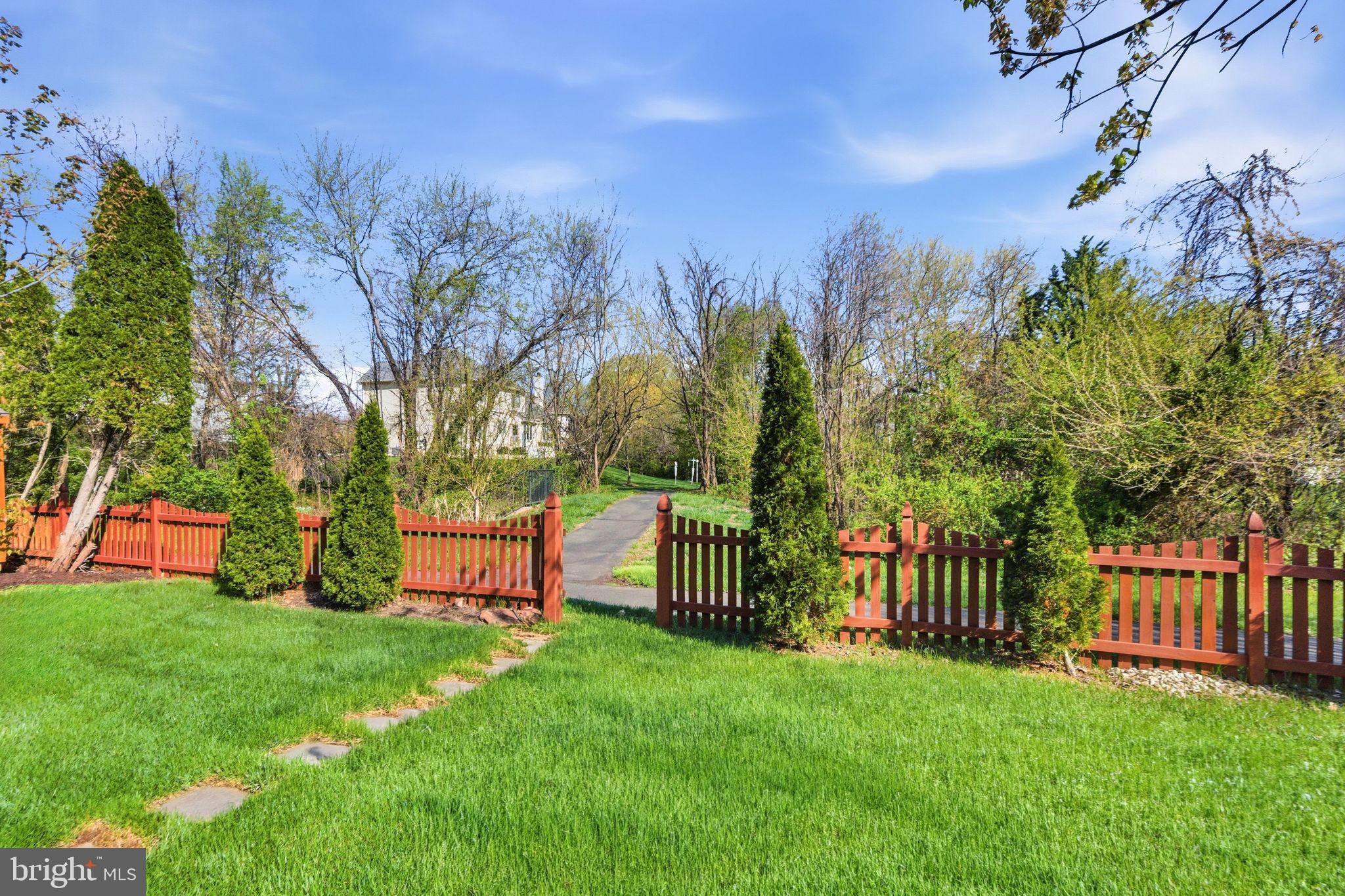 FARMWELL HUNT - Residential