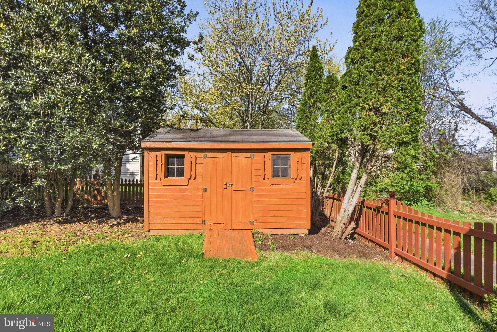 FARMWELL HUNT - Residential