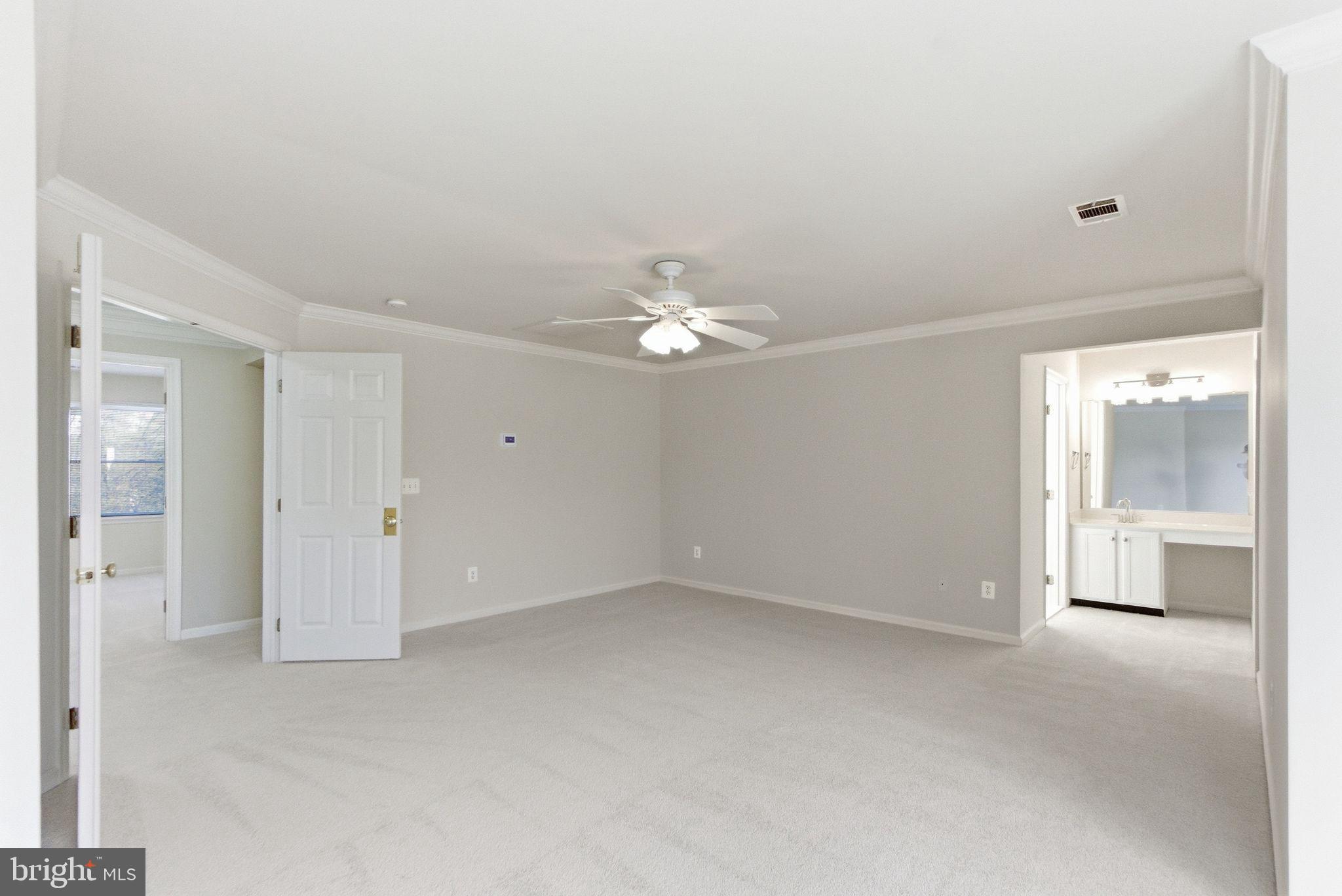 FARMWELL HUNT - Residential