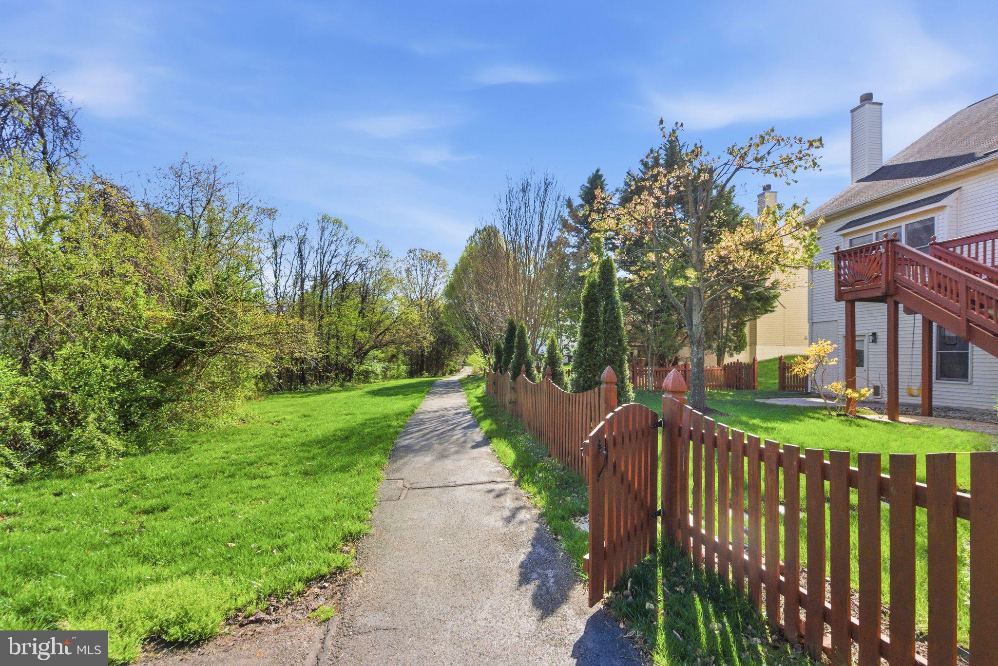 FARMWELL HUNT - Residential