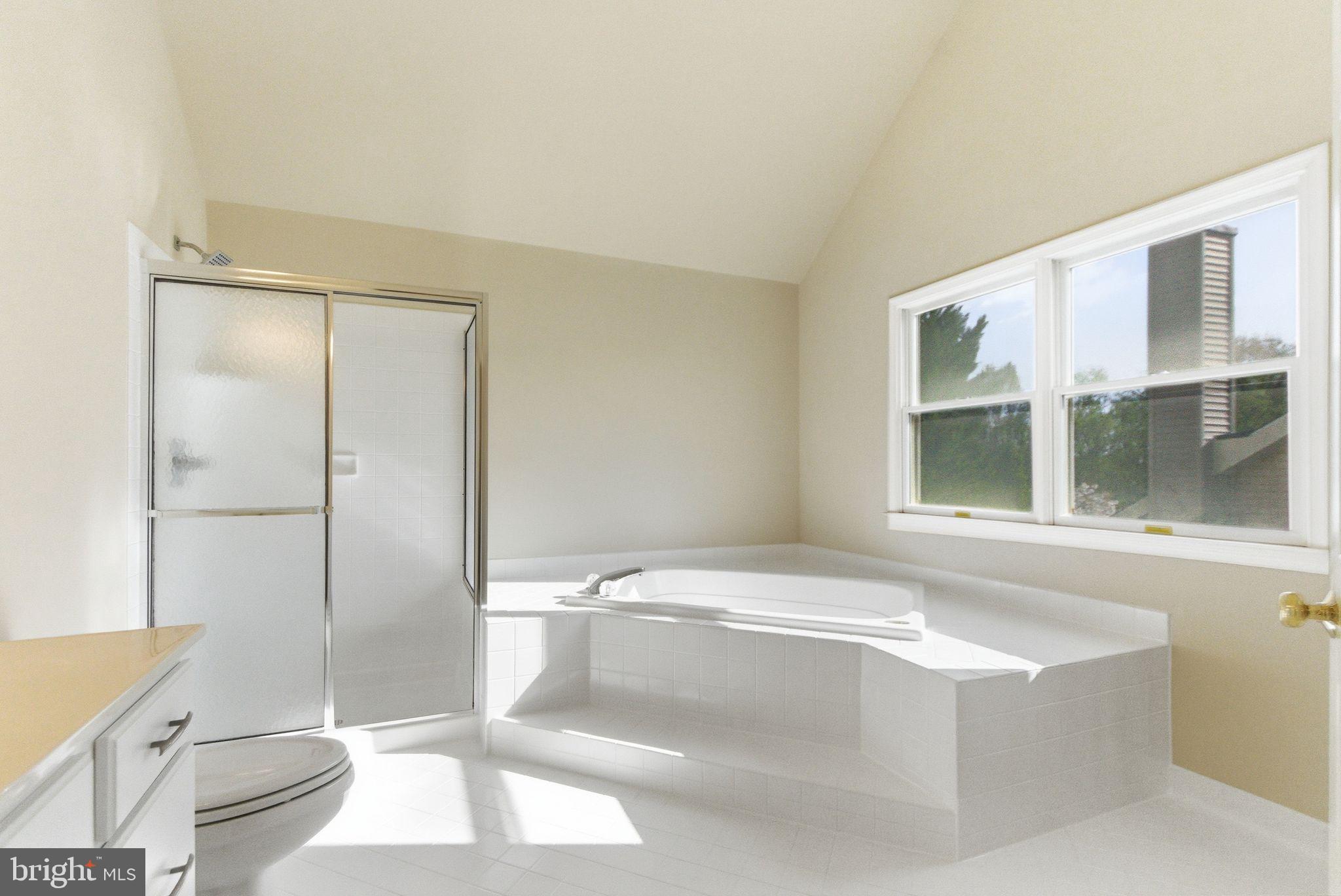 FARMWELL HUNT - Residential