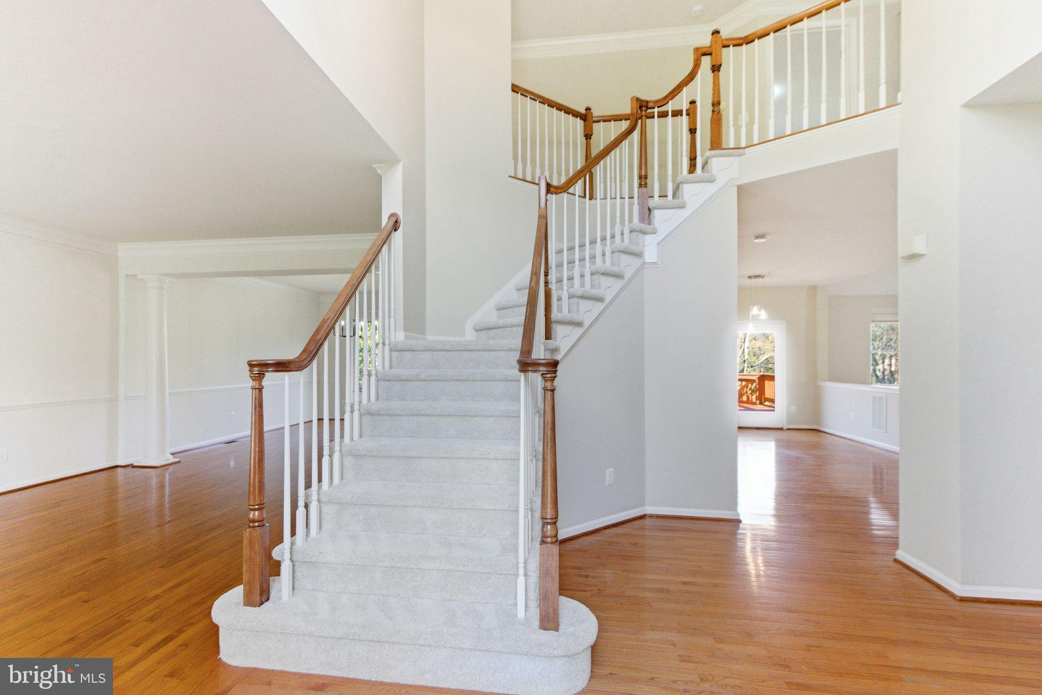 FARMWELL HUNT - Residential