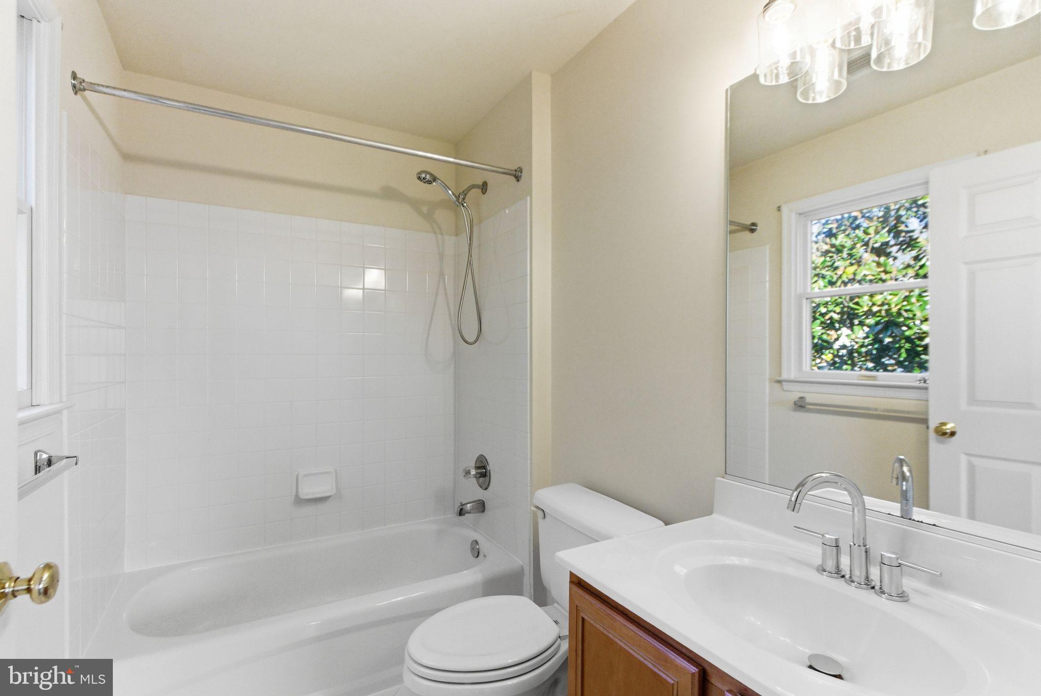 FARMWELL HUNT - Residential