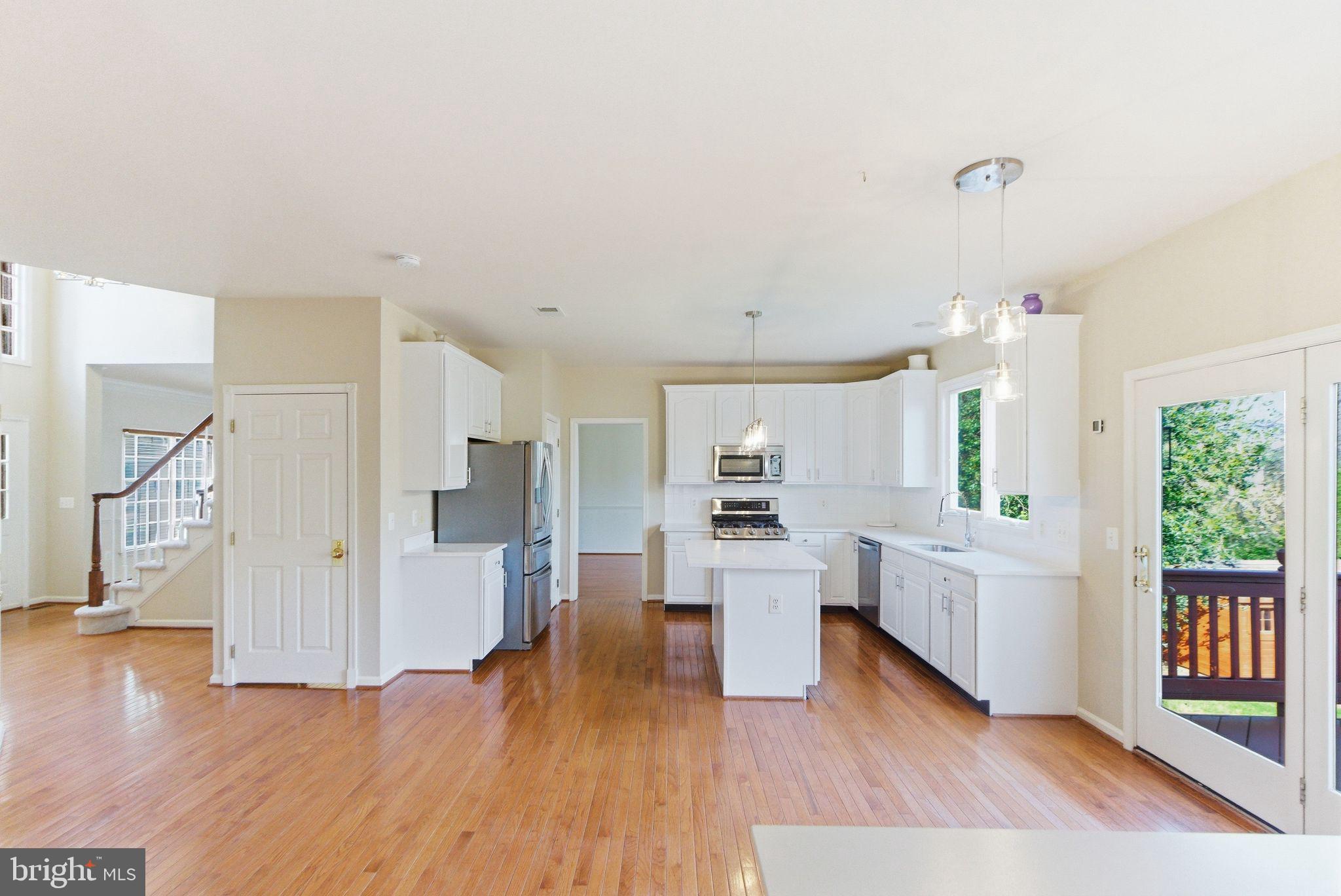 FARMWELL HUNT - Residential