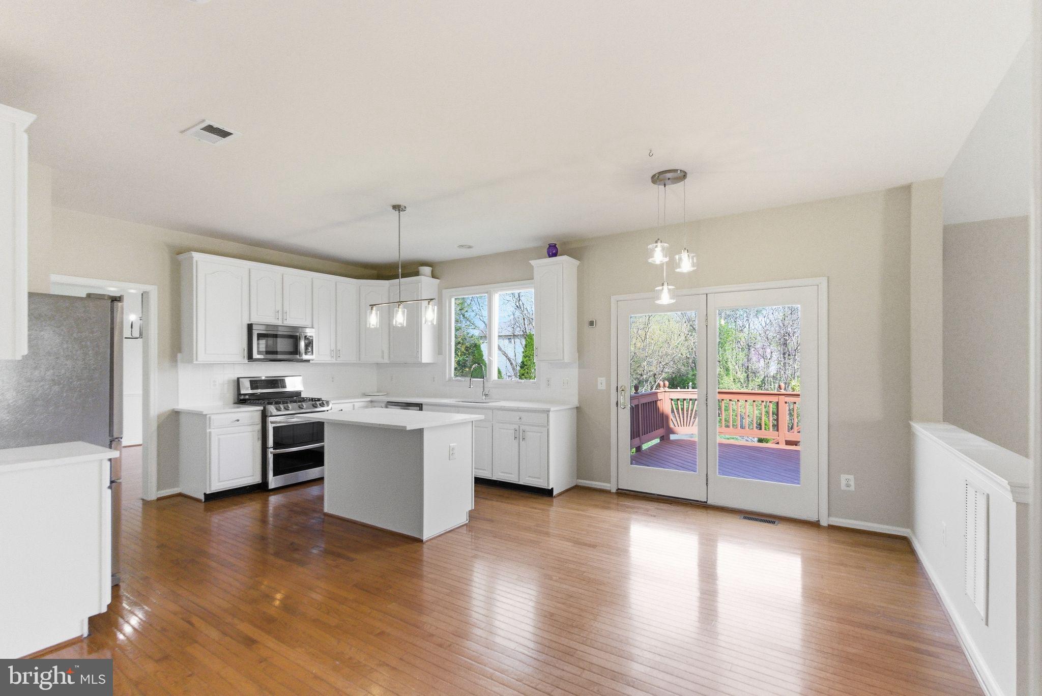 FARMWELL HUNT - Residential