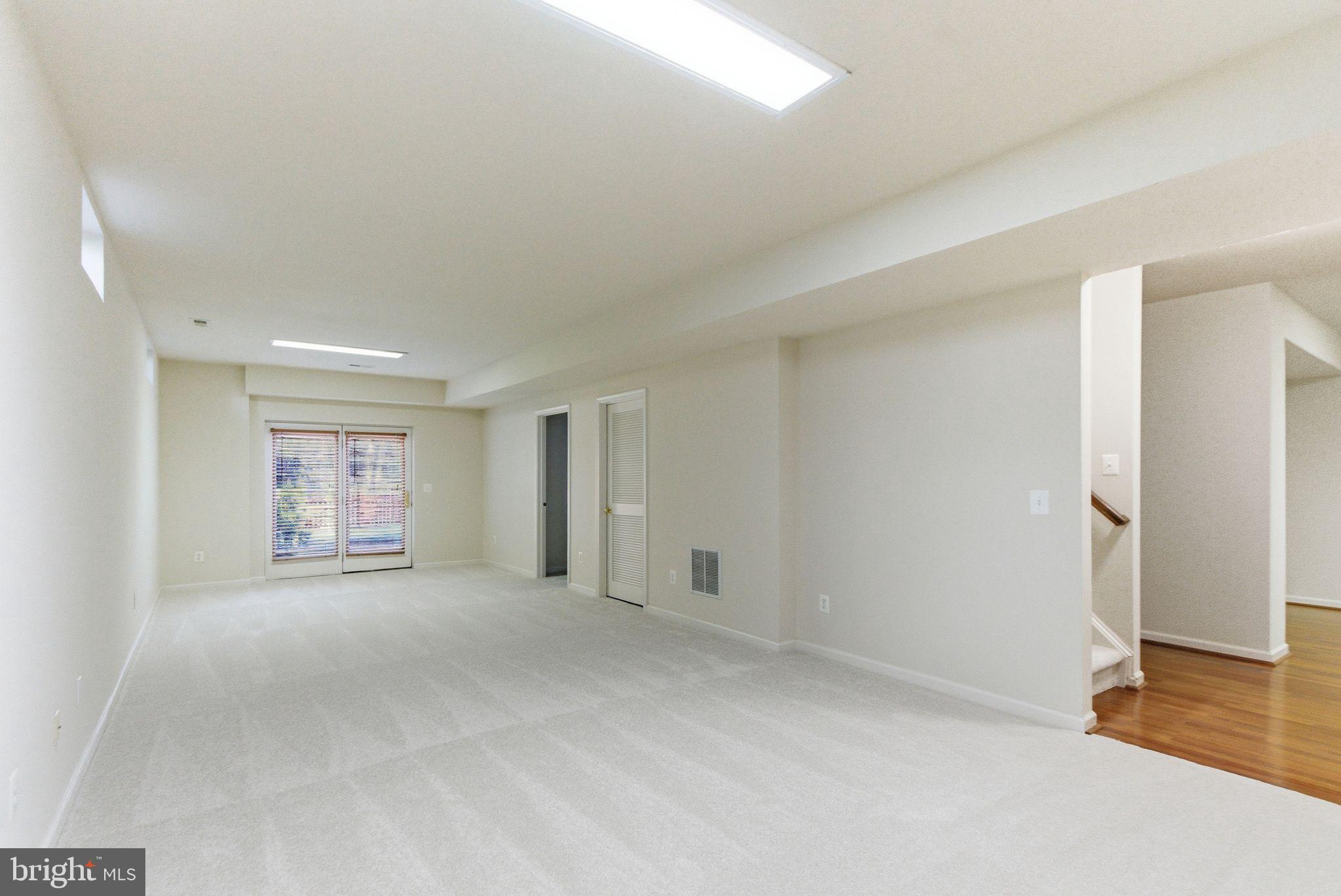 FARMWELL HUNT - Residential