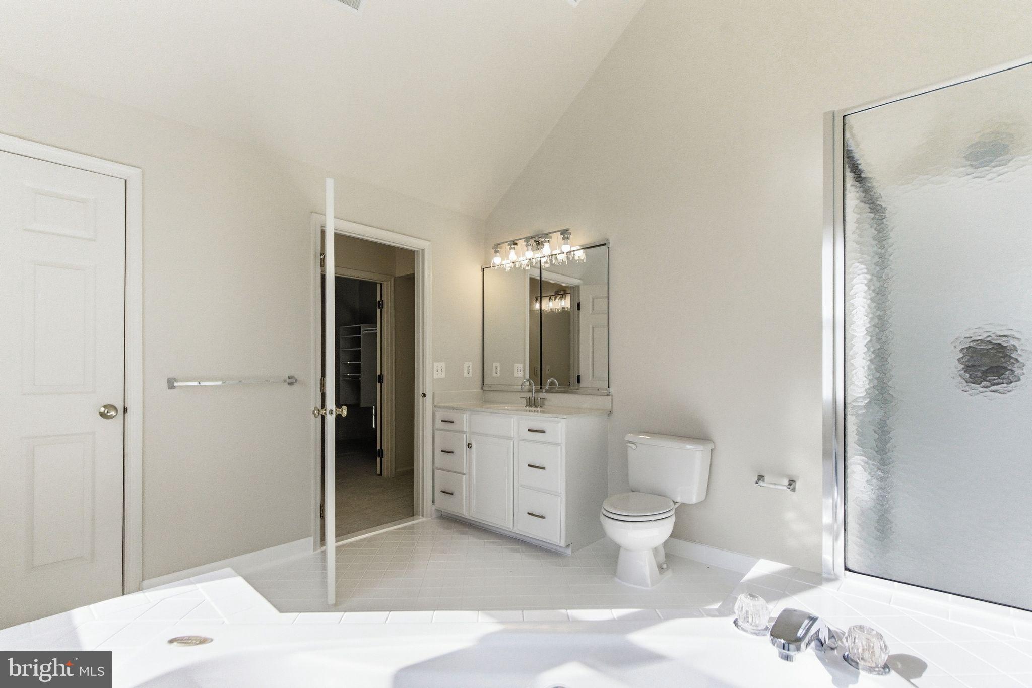 FARMWELL HUNT - Residential