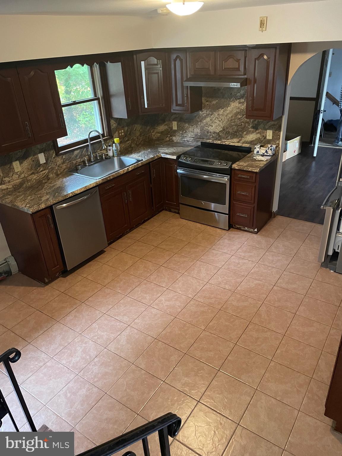 394 FLAGSTAFF ROAD
