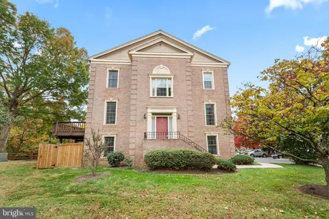 8019 Tanworth Court, Springfield, VA MLS: VAFX2276072