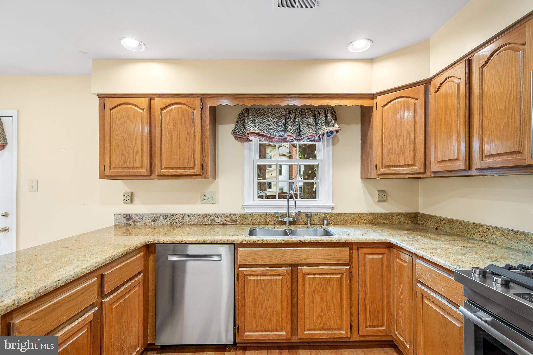 DAVENTRY PARK - Residential