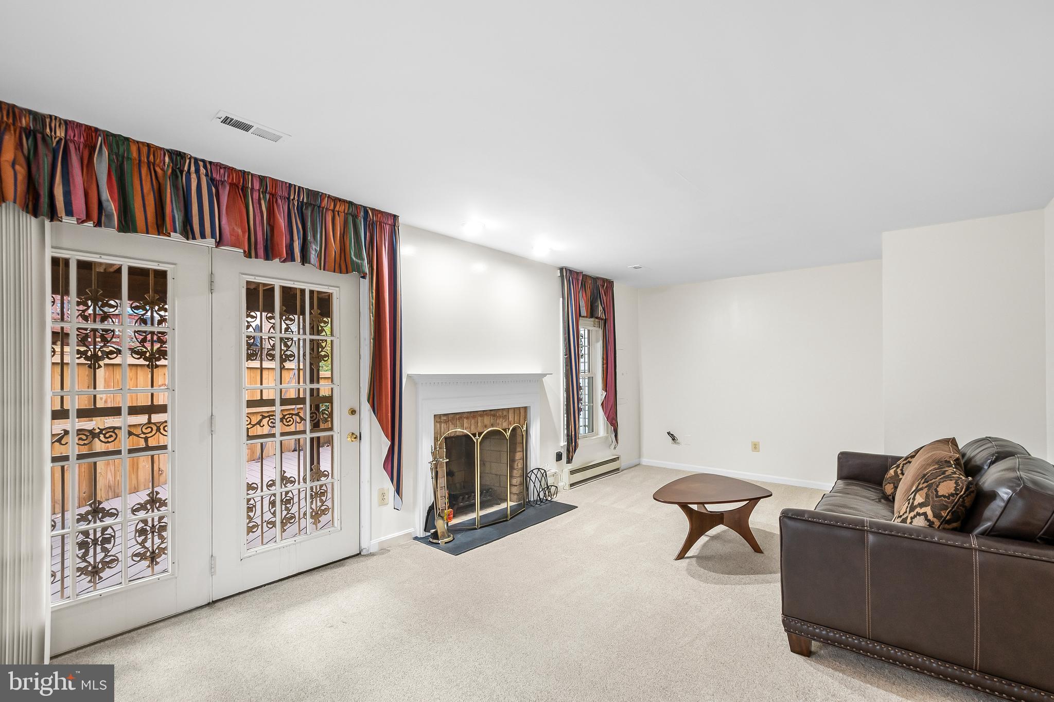 DAVENTRY PARK - Residential