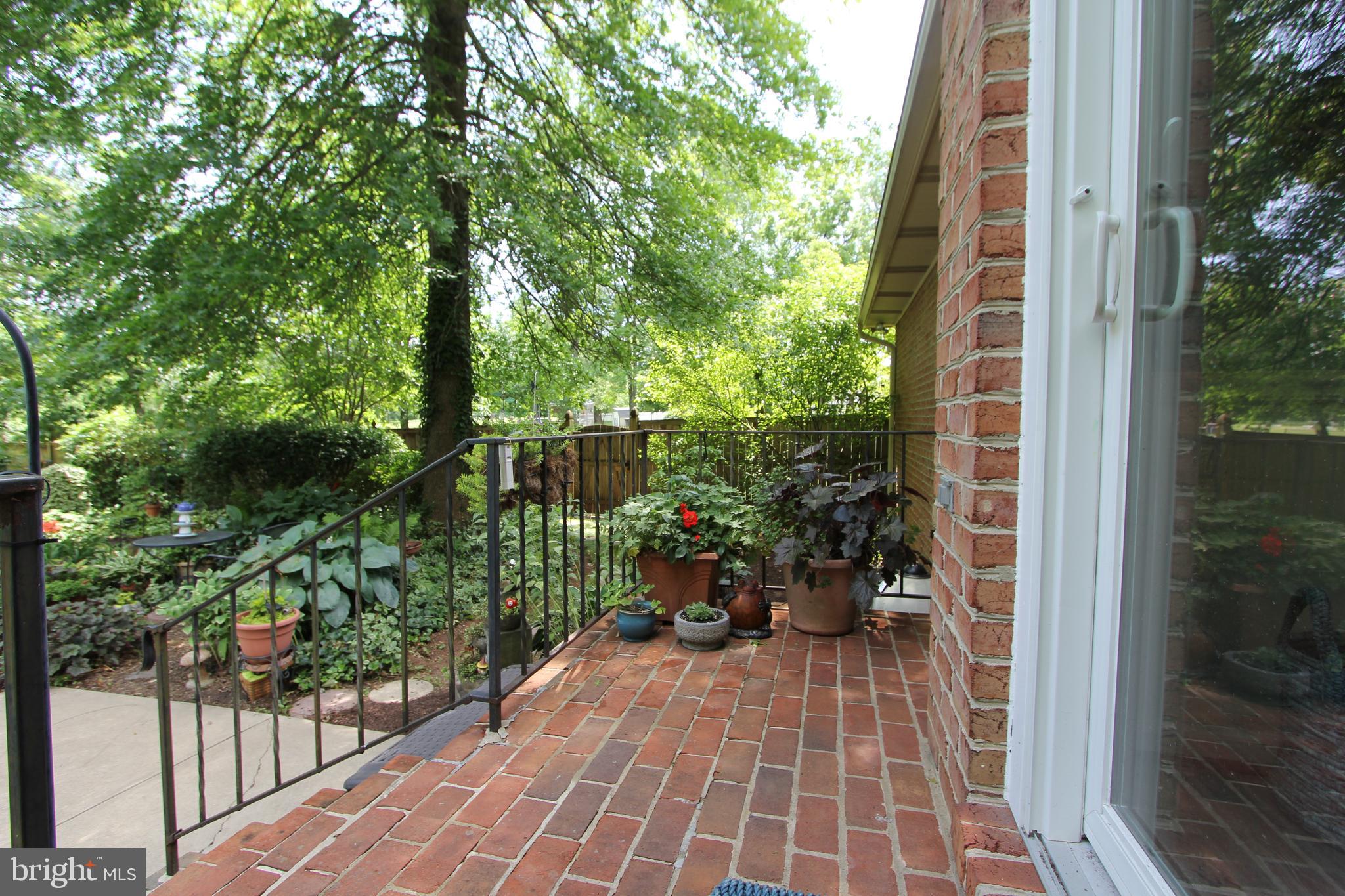 CLOVERDALE - Residential