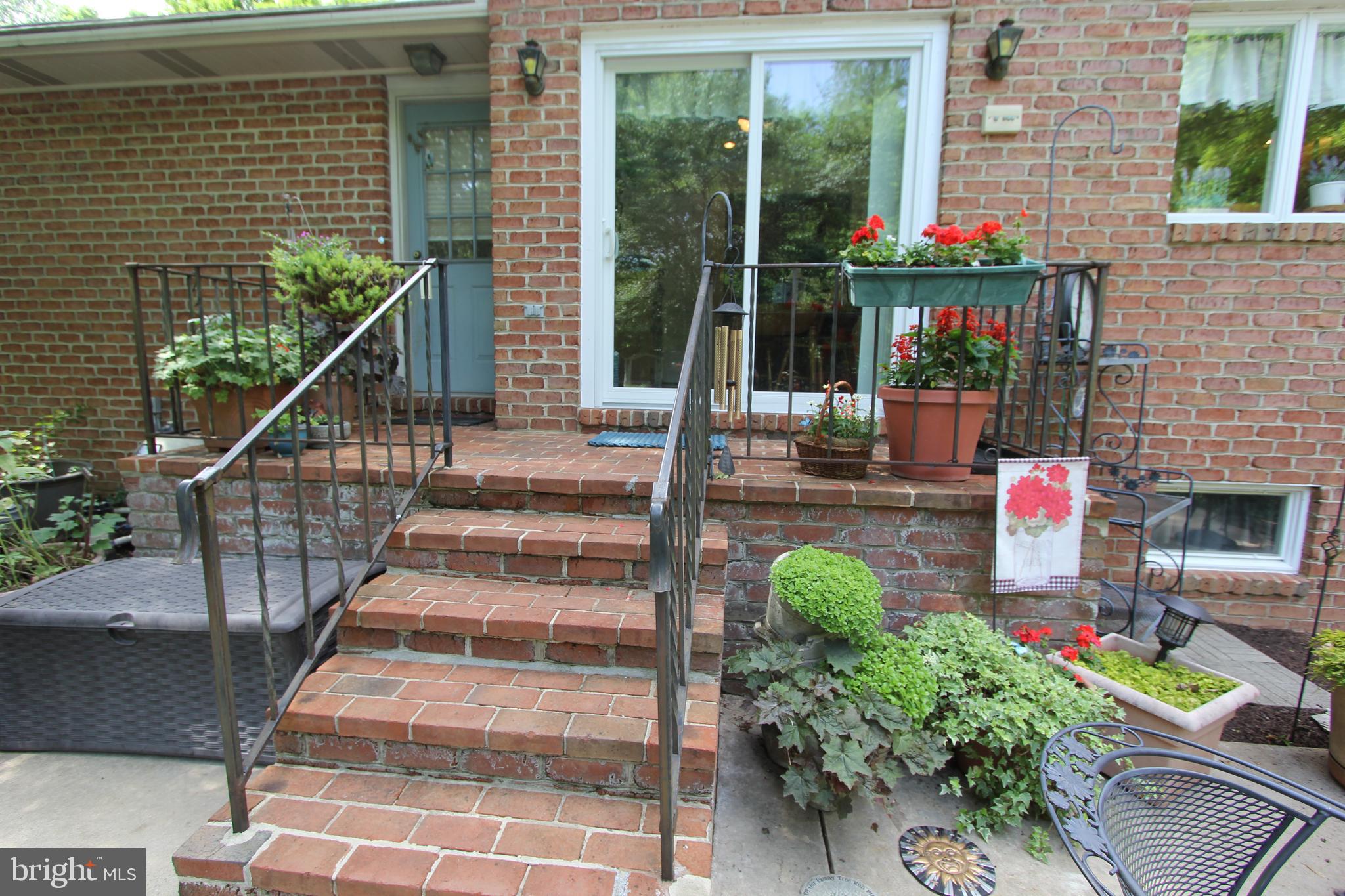 CLOVERDALE - Residential