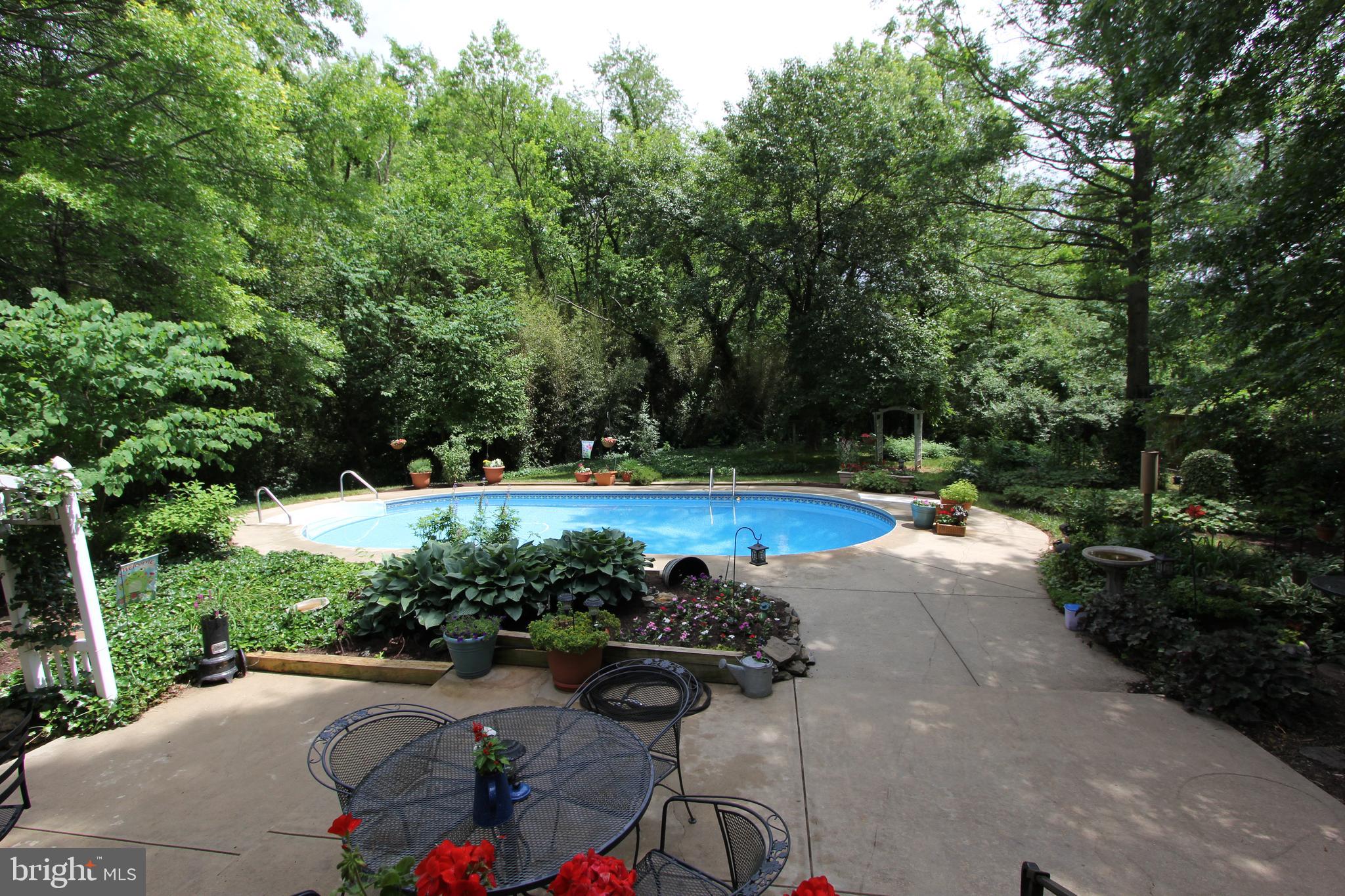 CLOVERDALE - Residential