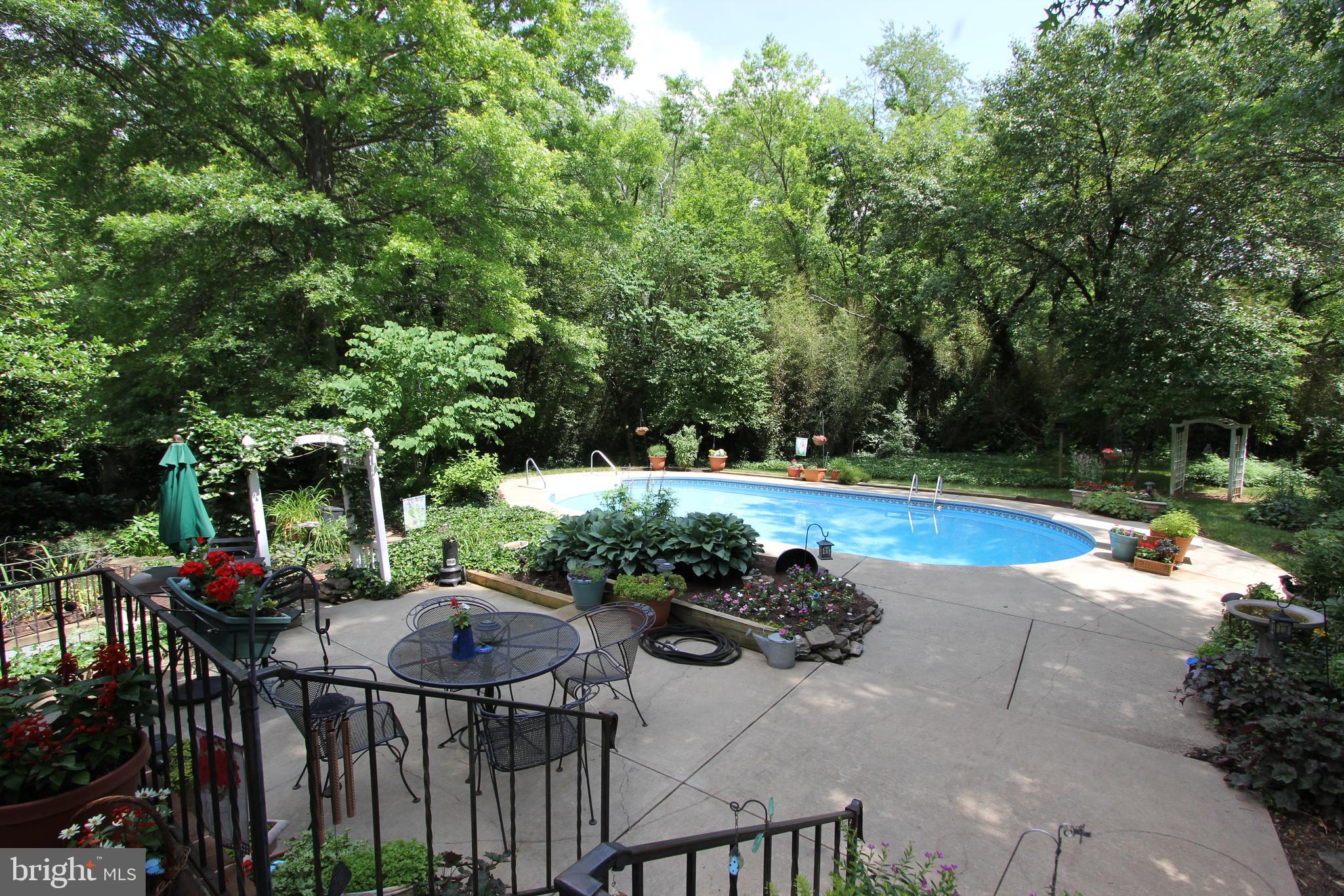 CLOVERDALE - Residential