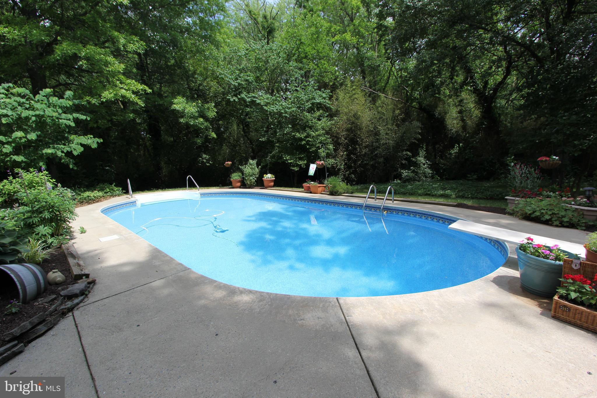 CLOVERDALE - Residential