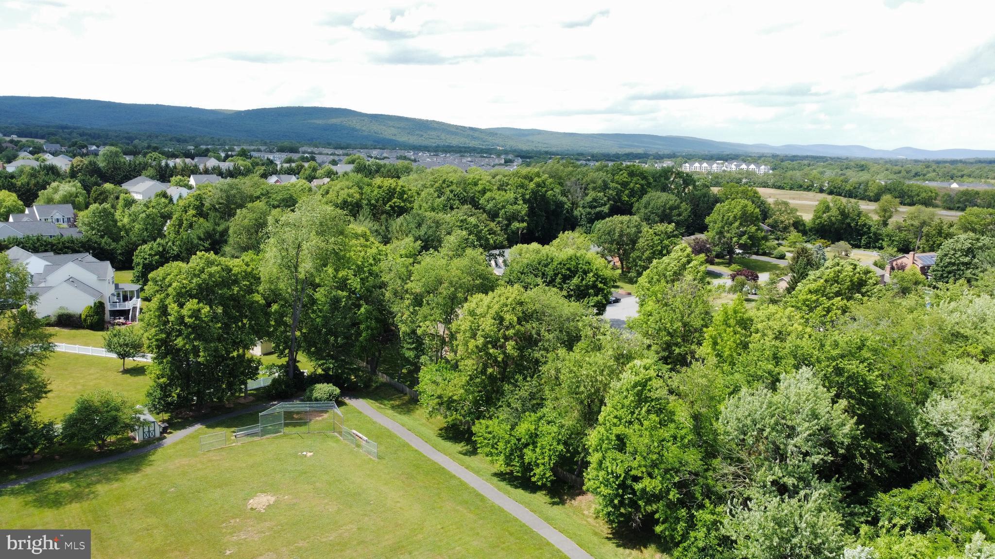 CLOVERDALE - Residential