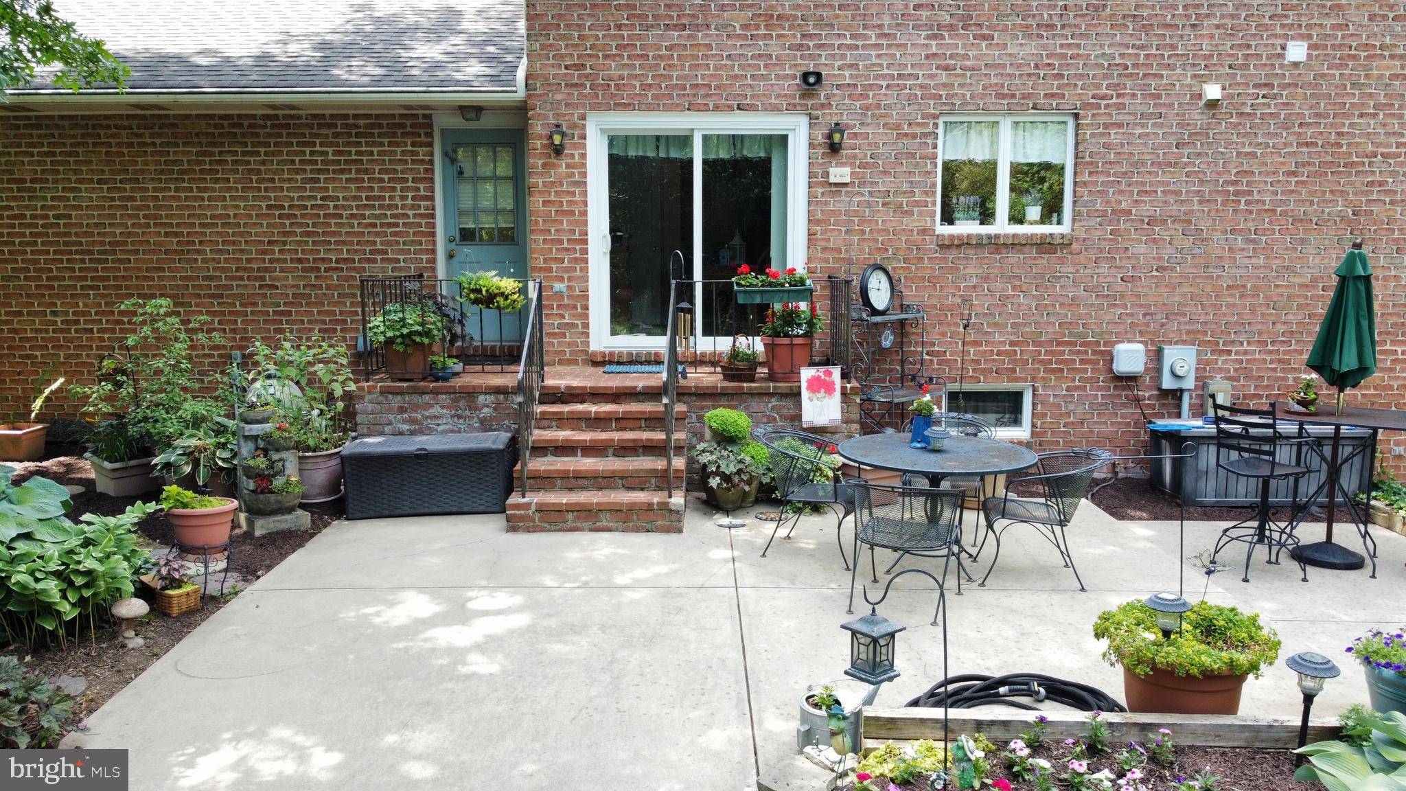 CLOVERDALE - Residential