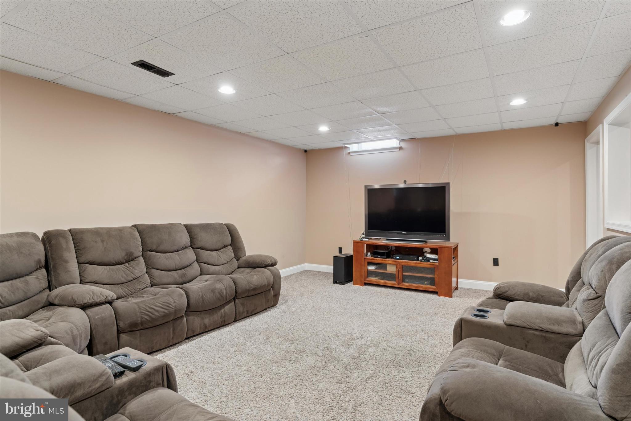 AUTUMN RIDGE - Residential