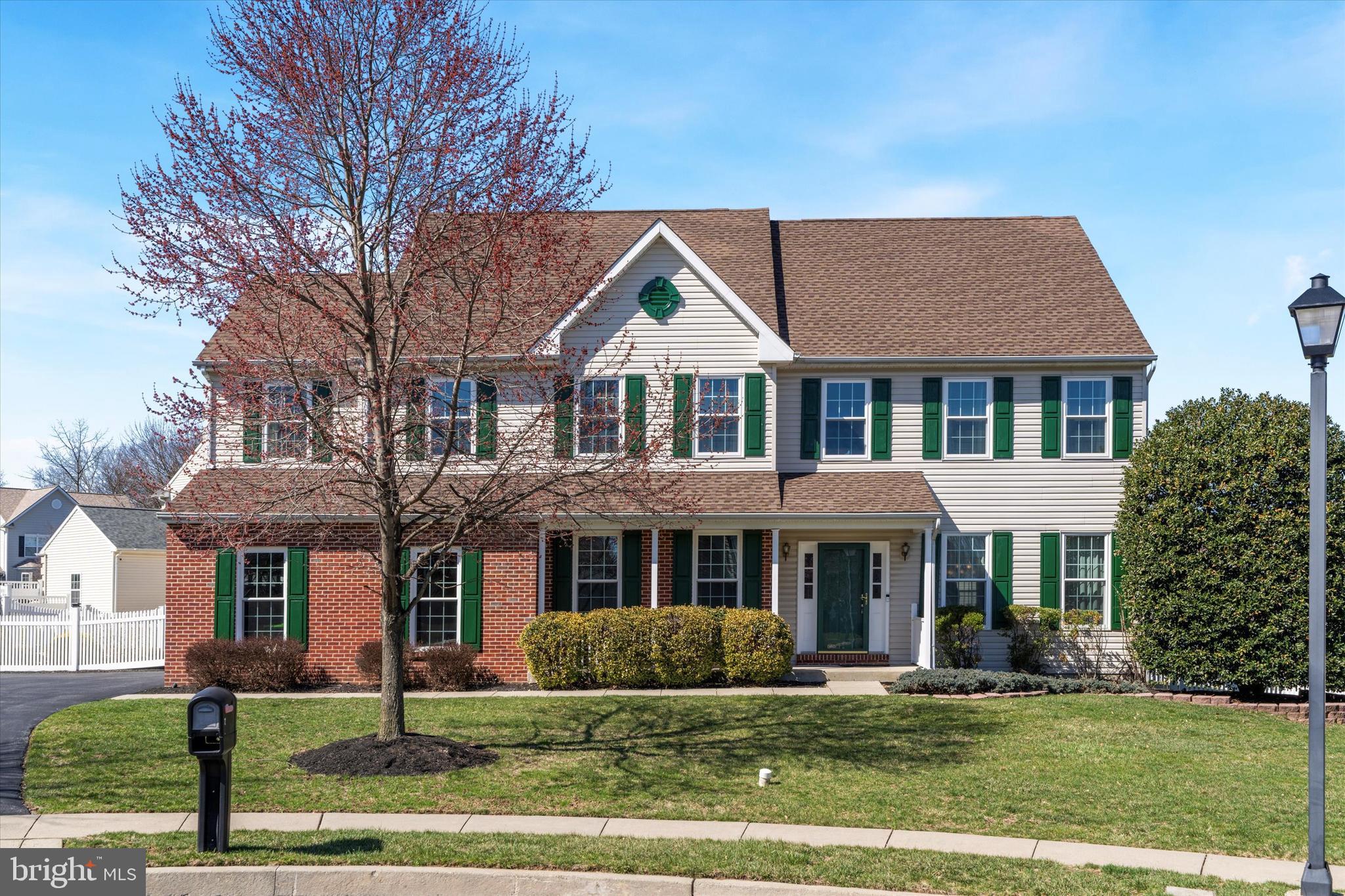 AUTUMN RIDGE - Residential