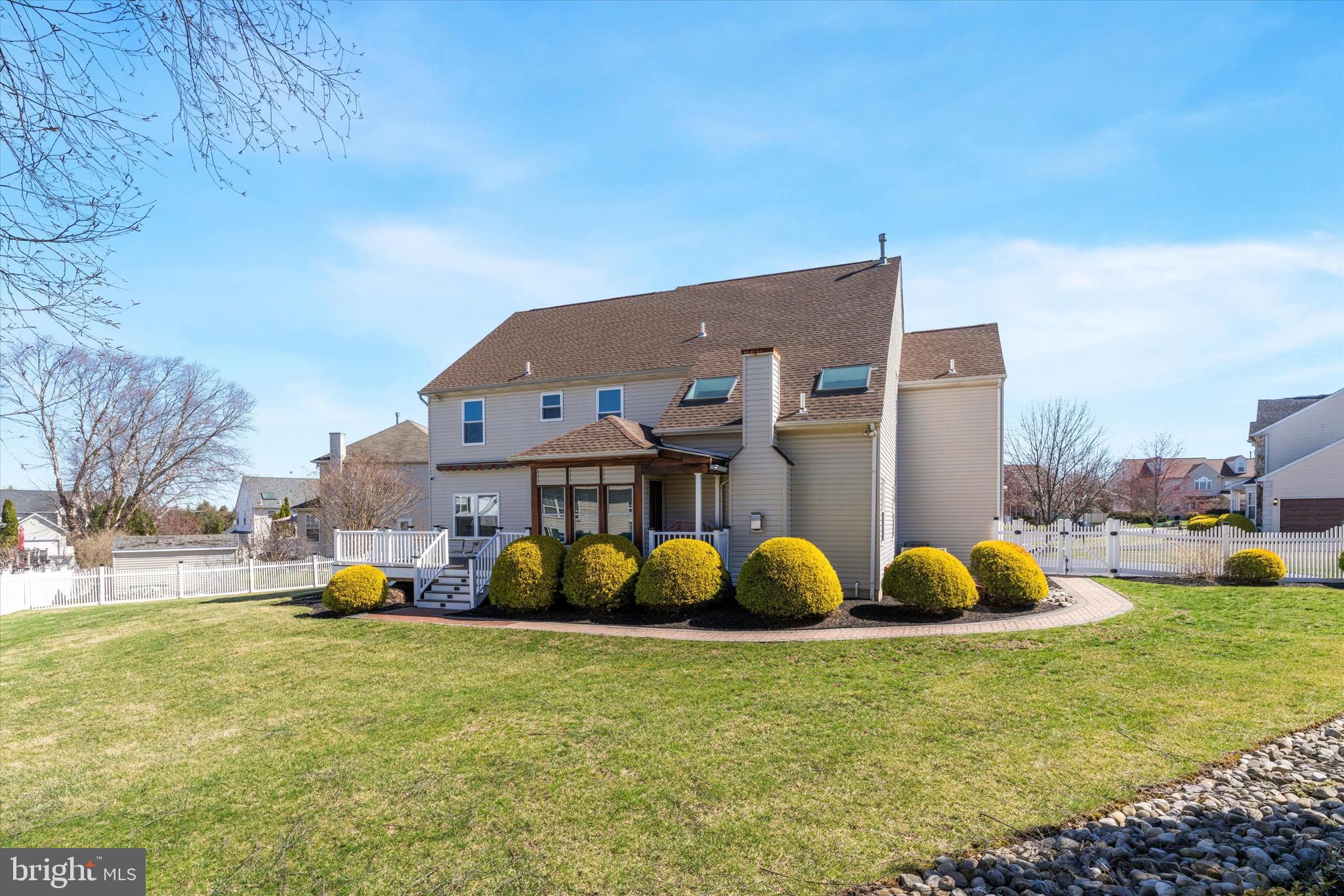 AUTUMN RIDGE - Residential