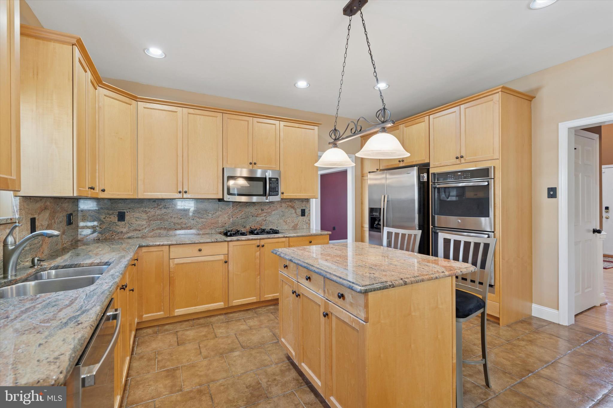 AUTUMN RIDGE - Residential