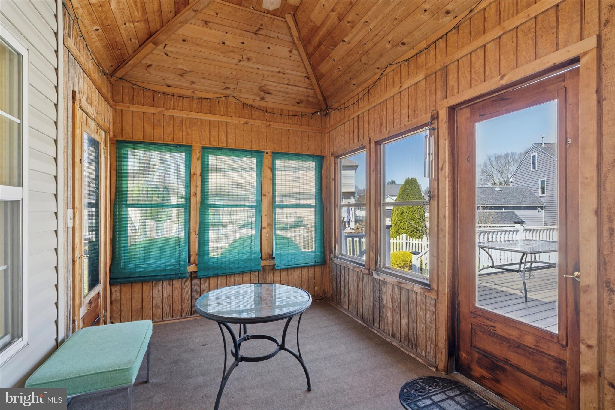 AUTUMN RIDGE - Residential