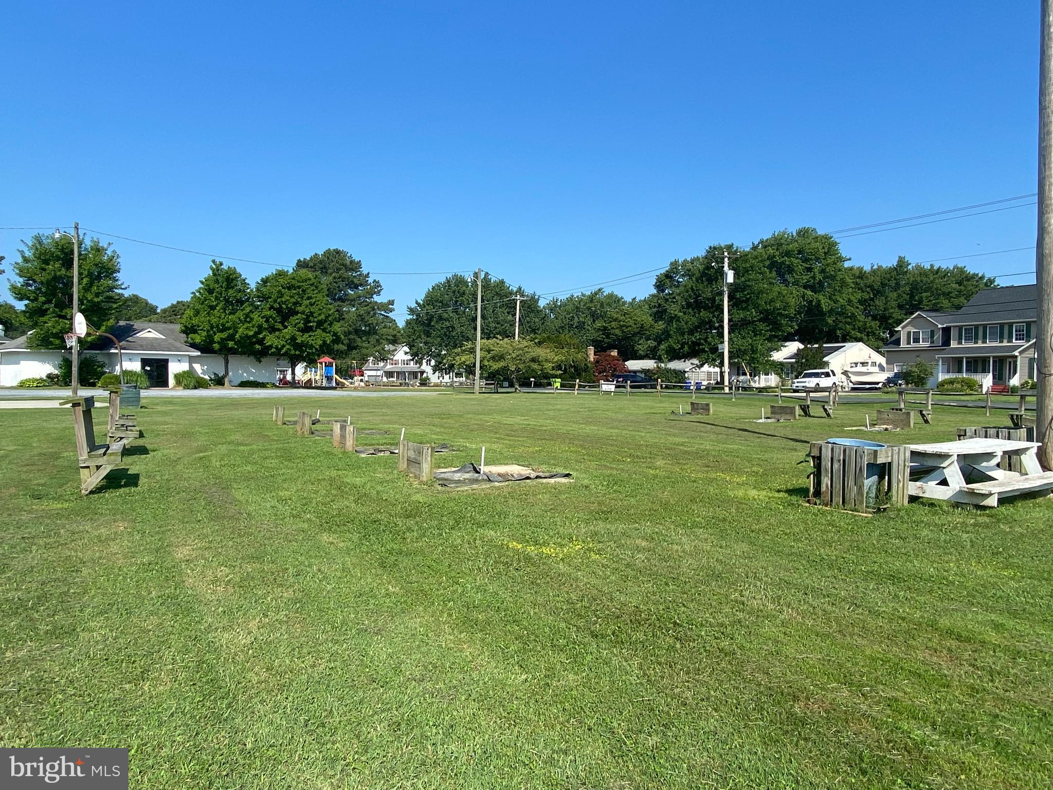 CLOVERFIELDS - Residential