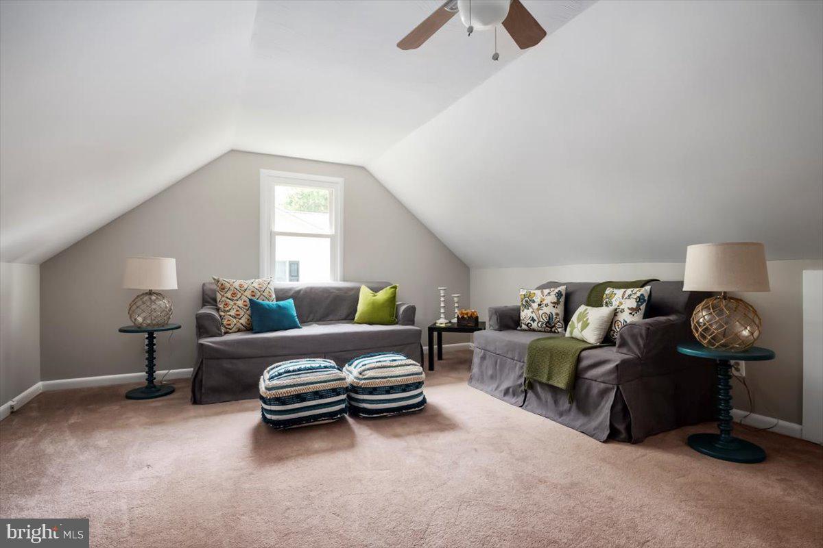 CLOVERFIELDS - Residential