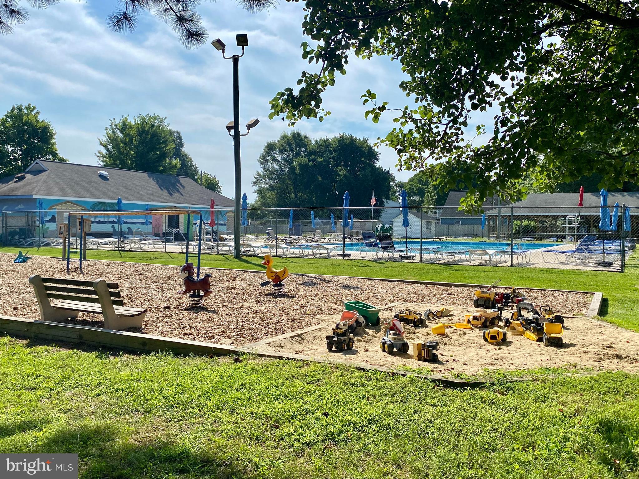 CLOVERFIELDS - Residential