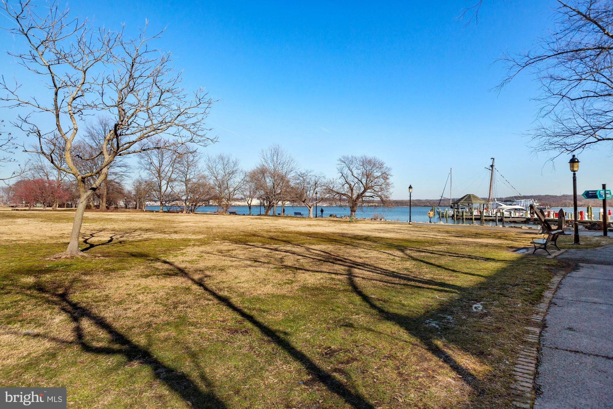 DEL RAY - Residential