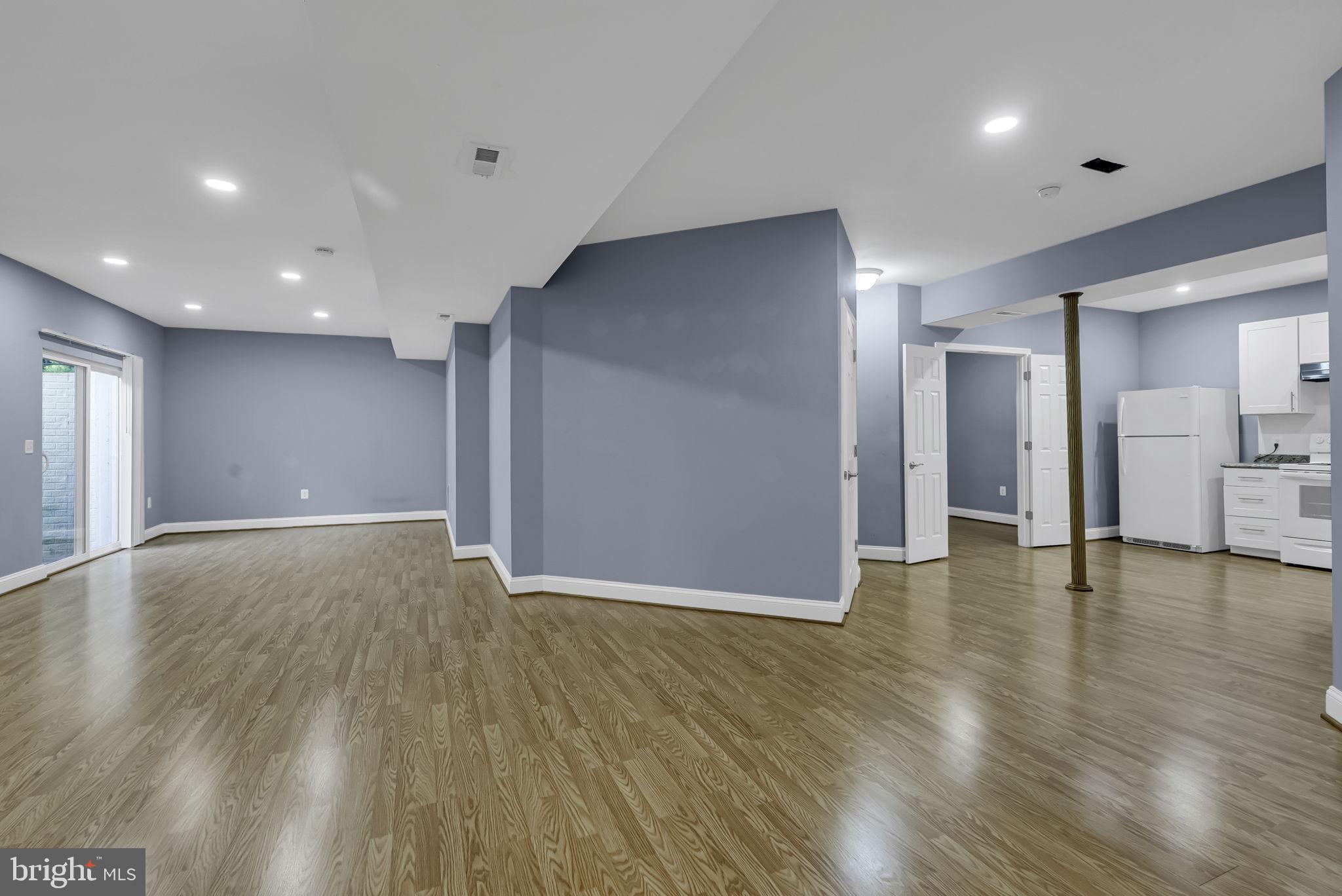 SPRINGS AT LENAH - Residential Lease