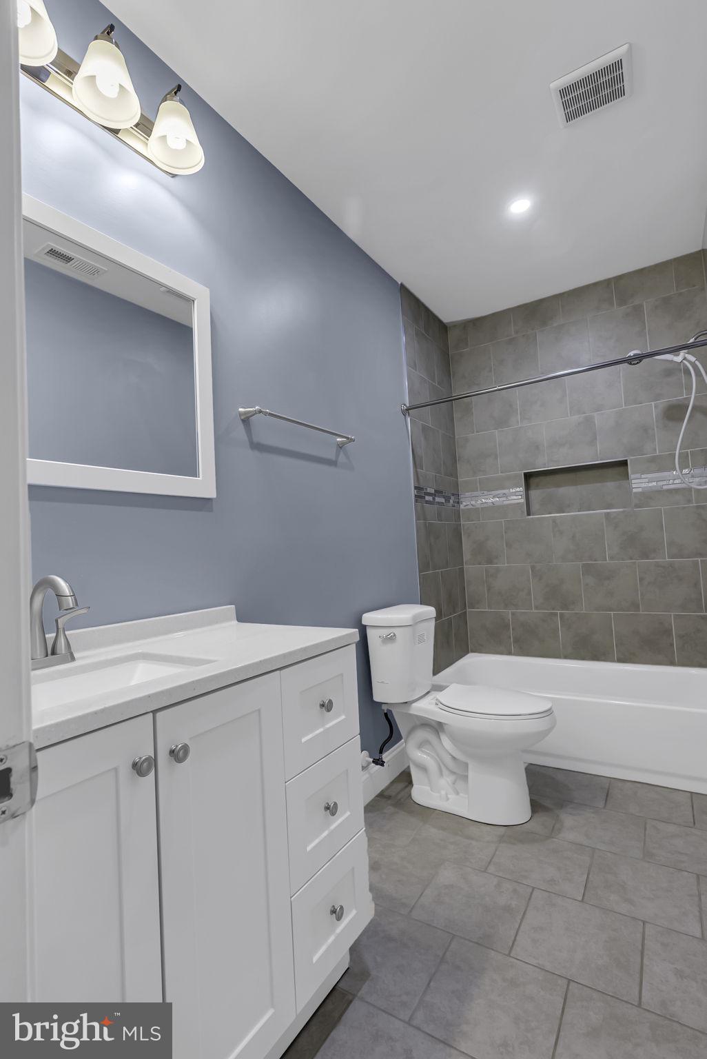 SPRINGS AT LENAH - Residential Lease