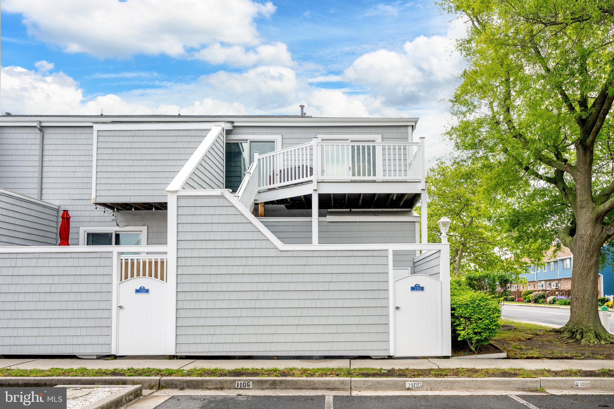 12301 JAMAICA AVENUE 210G01
