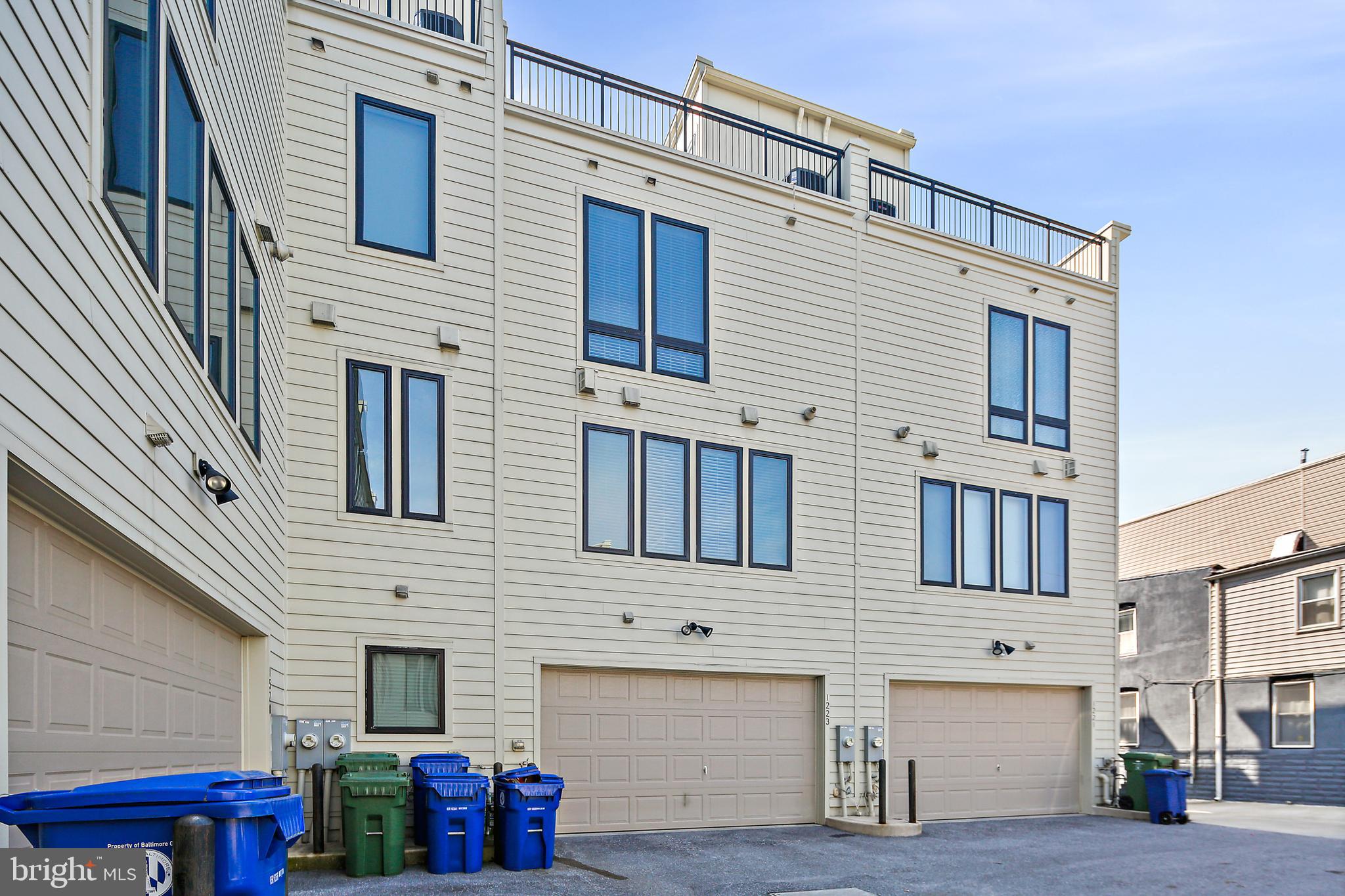 LOCUST POINT - Residential