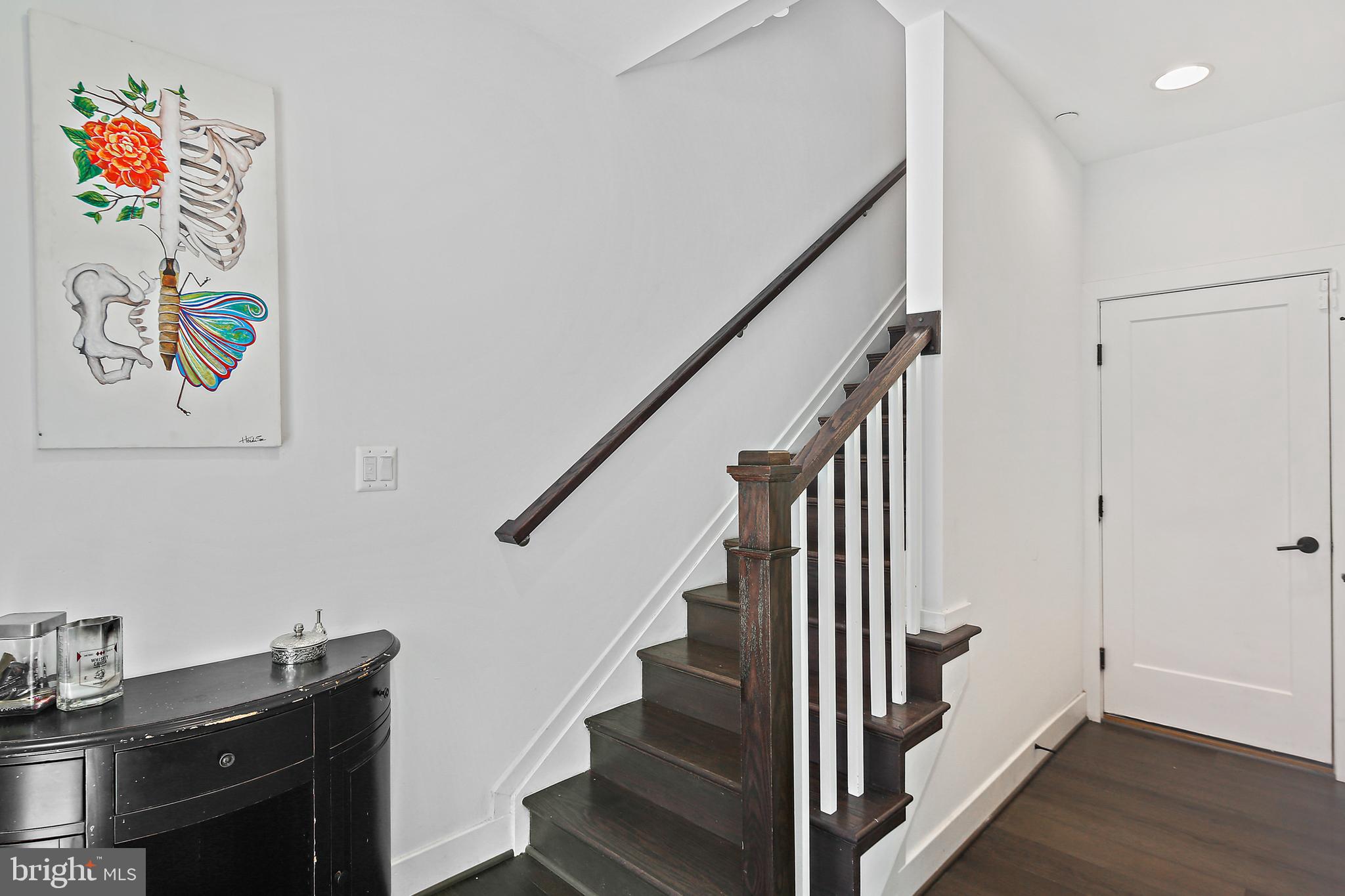 LOCUST POINT - Residential