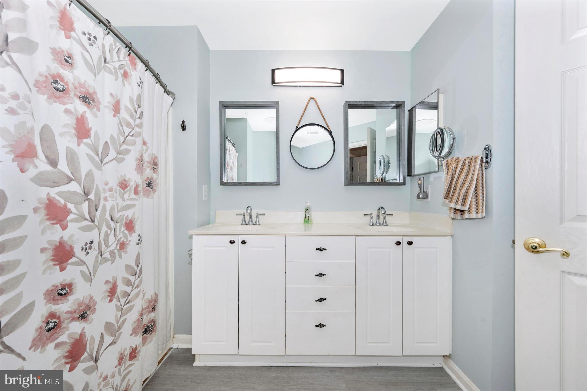 RIDGEVIEW II - Residential